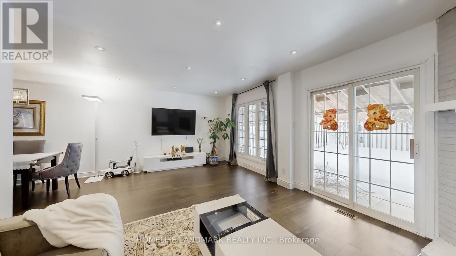 81 Stirling Crescent, Markham, Ontario  L3R 7J8 - Photo 3 - N12830866