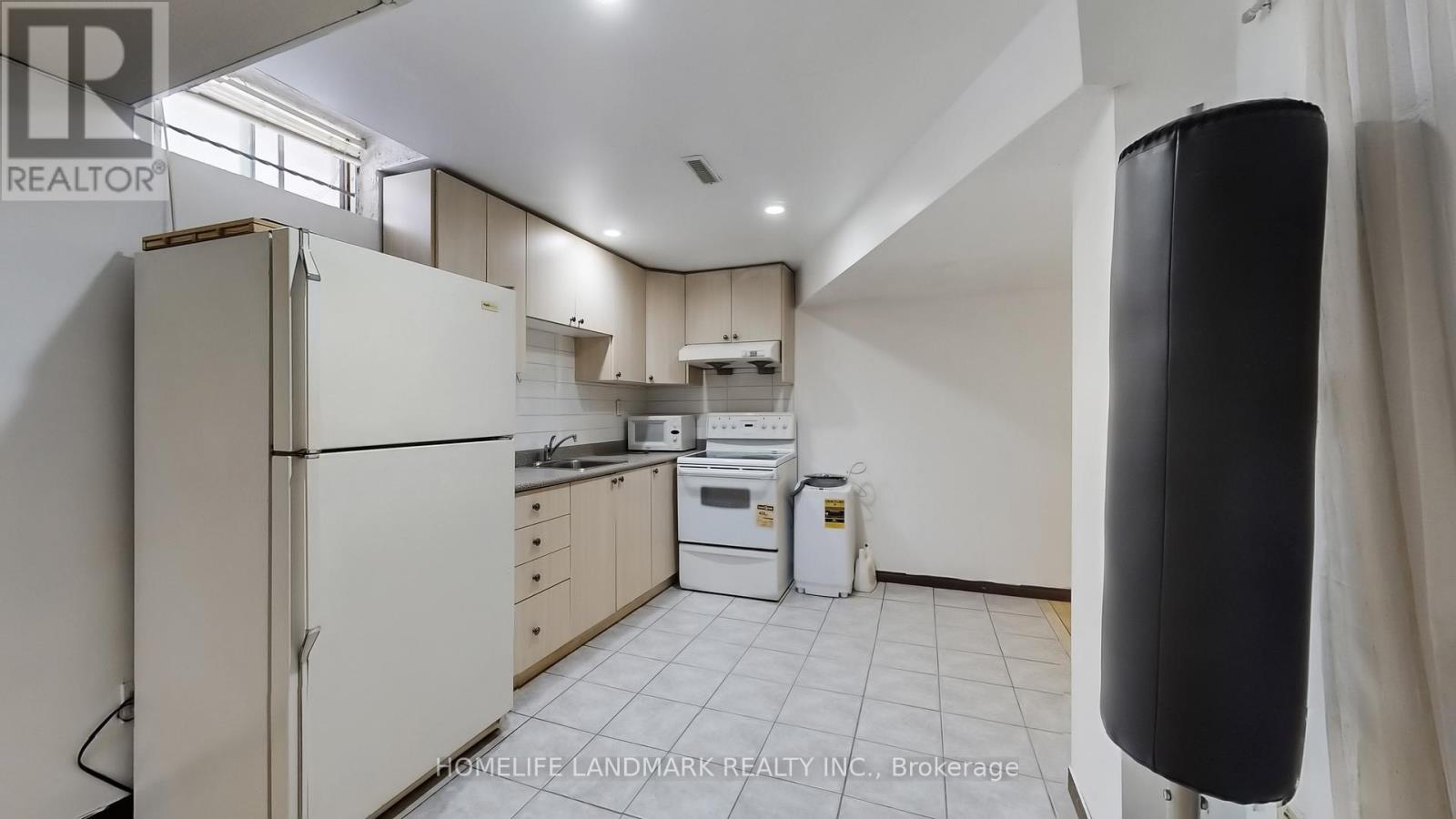 81 Stirling Crescent, Markham, Ontario  L3R 7J8 - Photo 41 - N12830866