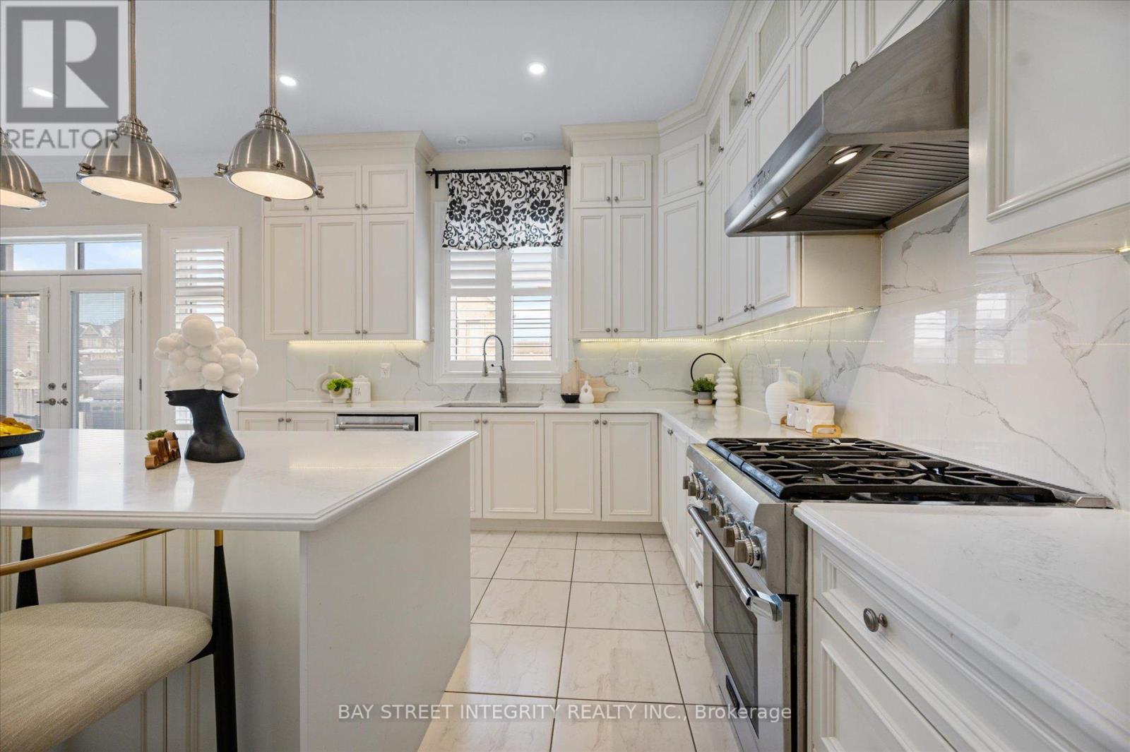 163 Abner Miles Drive, Vaughan, Ontario  L6A 4X4 - Photo 16 - N12830884