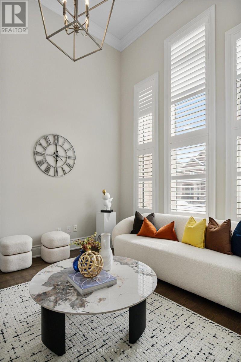 163 Abner Miles Drive, Vaughan, Ontario  L6A 4X4 - Photo 8 - N12830884