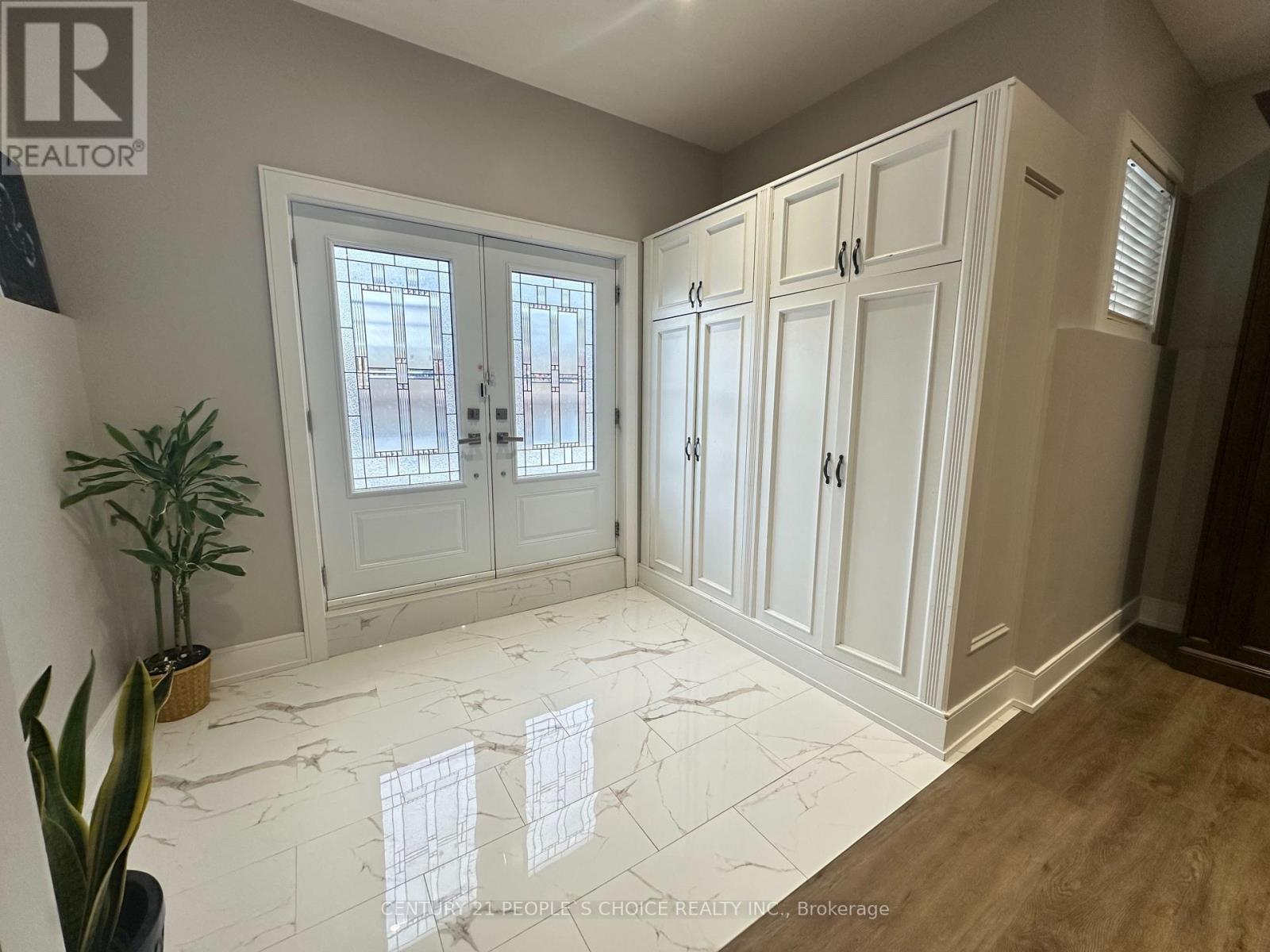 Basement - 171 Cornelius Parkway, Toronto, Ontario  M6L 2K8 - Photo 14 - W12651768