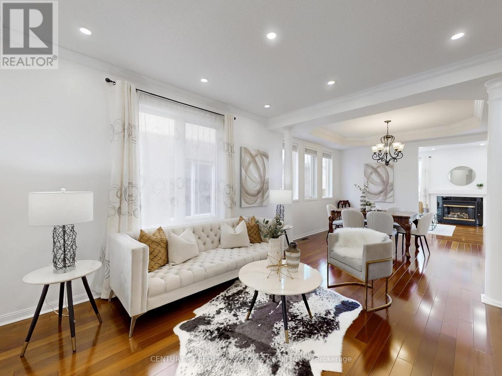 5875 O'meara Street, Mississauga, Ontario  L5V 2X2 - Photo 3 - W12829398