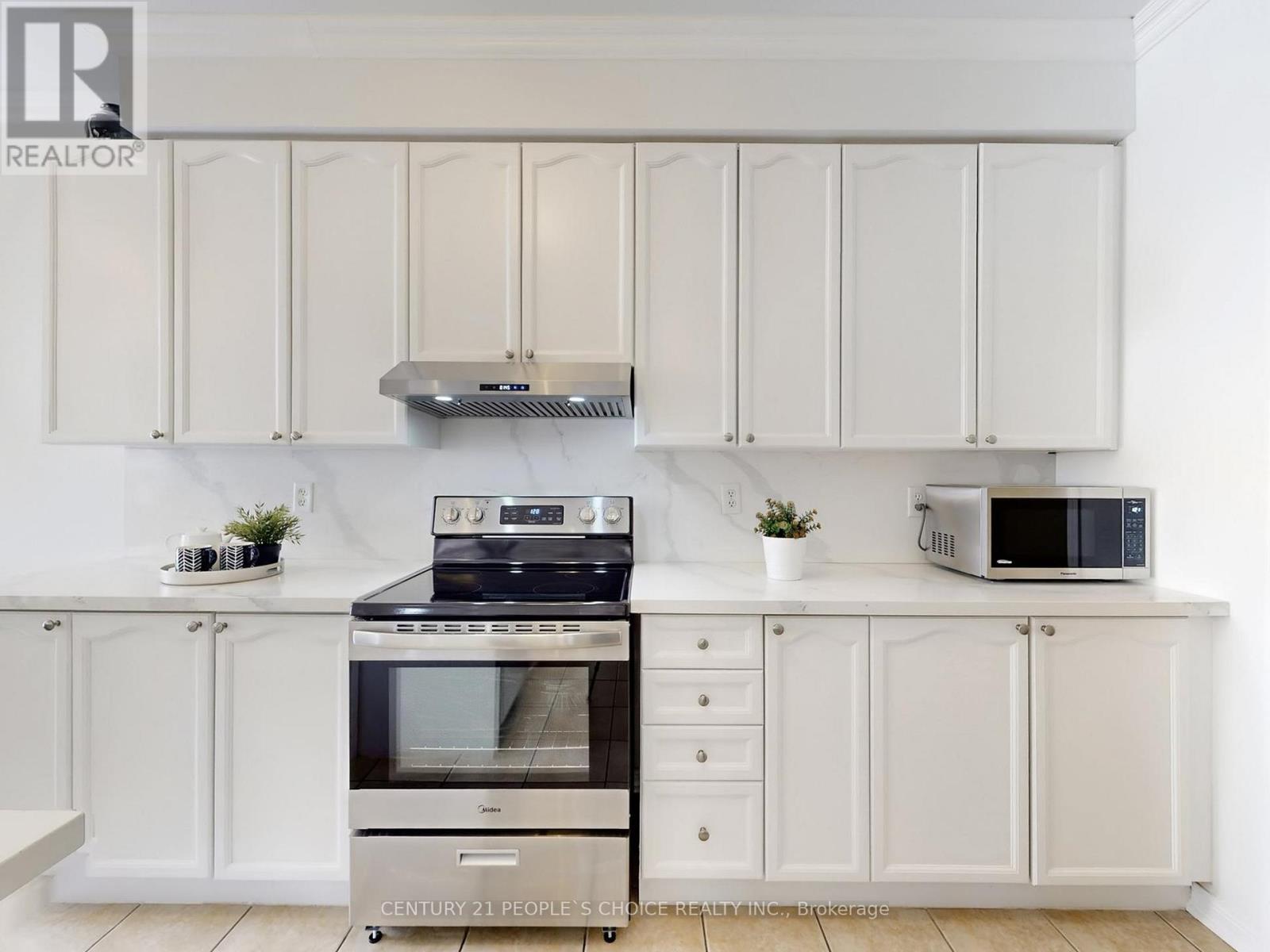 5875 O'meara Street, Mississauga, Ontario  L5V 2X2 - Photo 16 - W12829398