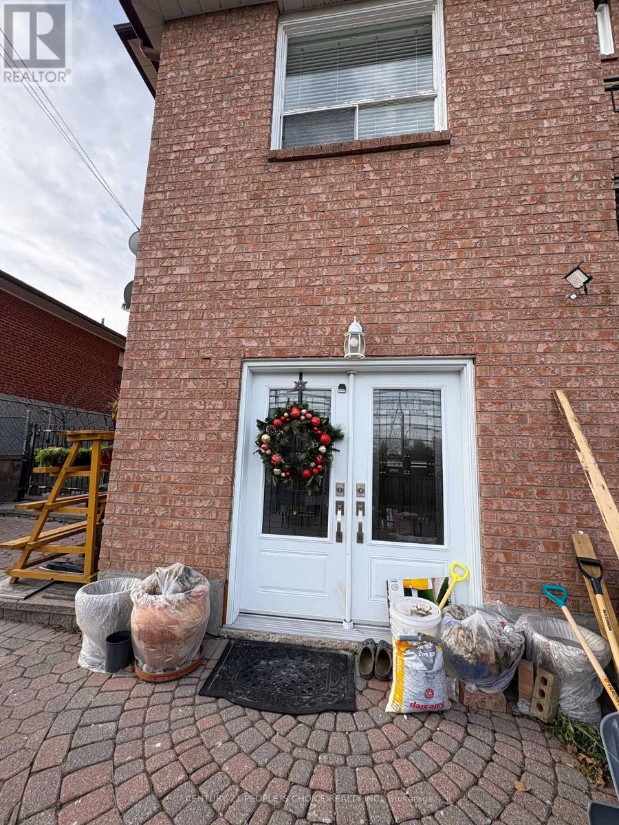 Basement - 171 Cornelius Parkway, Toronto, Ontario  M6L 2K8 - Photo 23 - W12651768