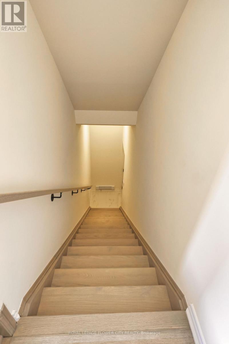 171 Petch Avenue E, Caledon, Ontario  L7C 4P3 - Photo 6 - W12825158