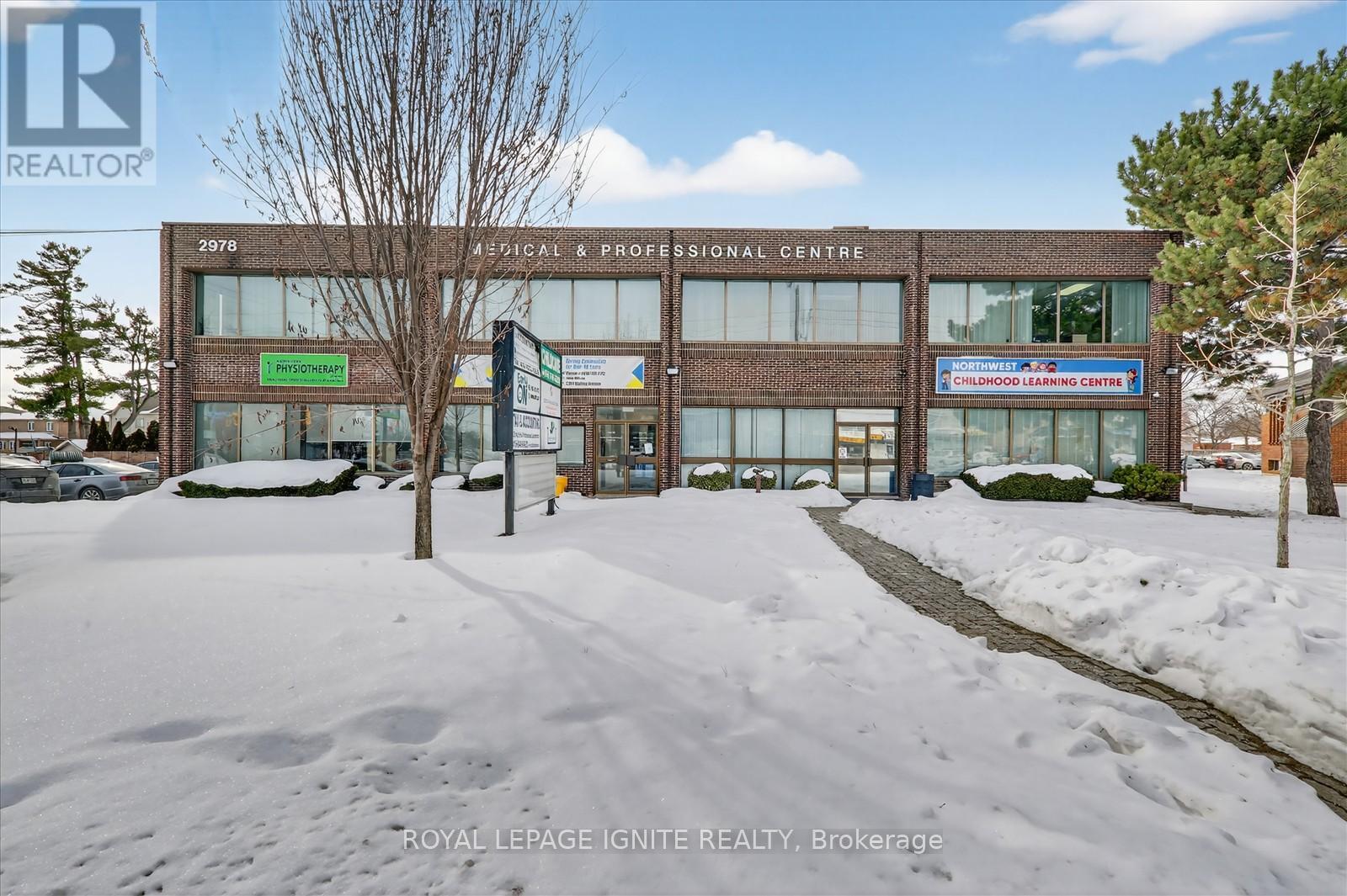 101 - 2978 Islington Avenue, Toronto, Ontario  M9L 2K6 - Photo 1 - W12830834