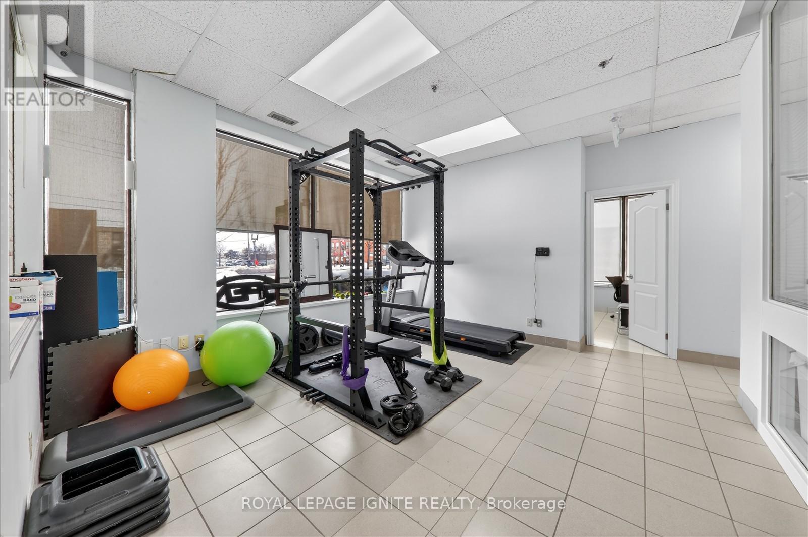 101 - 2978 Islington Avenue, Toronto, Ontario  M9L 2K6 - Photo 10 - W12830834