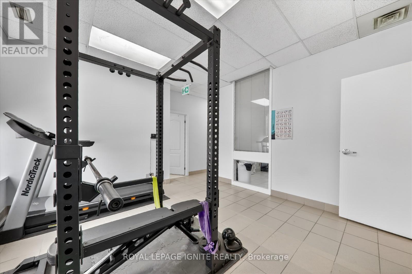 101 - 2978 Islington Avenue, Toronto, Ontario  M9L 2K6 - Photo 11 - W12830834