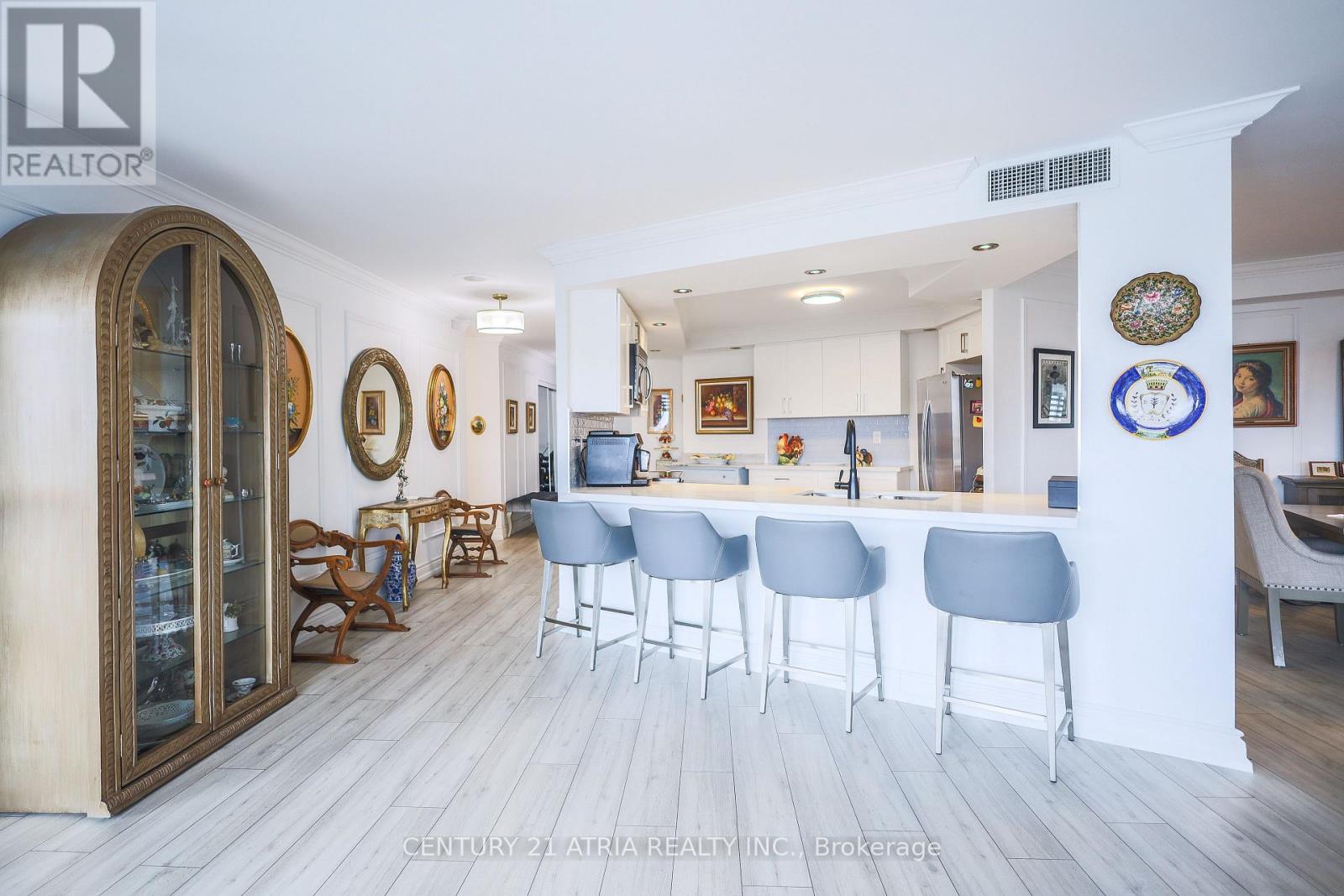 603 - 2010 Islington Avenue, Toronto, Ontario  M9P 3S8 - Photo 6 - W12830862