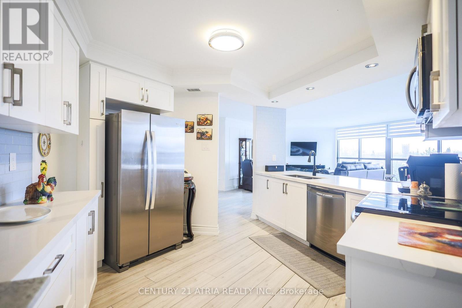 603 - 2010 Islington Avenue, Toronto, Ontario  M9P 3S8 - Photo 8 - W12830862