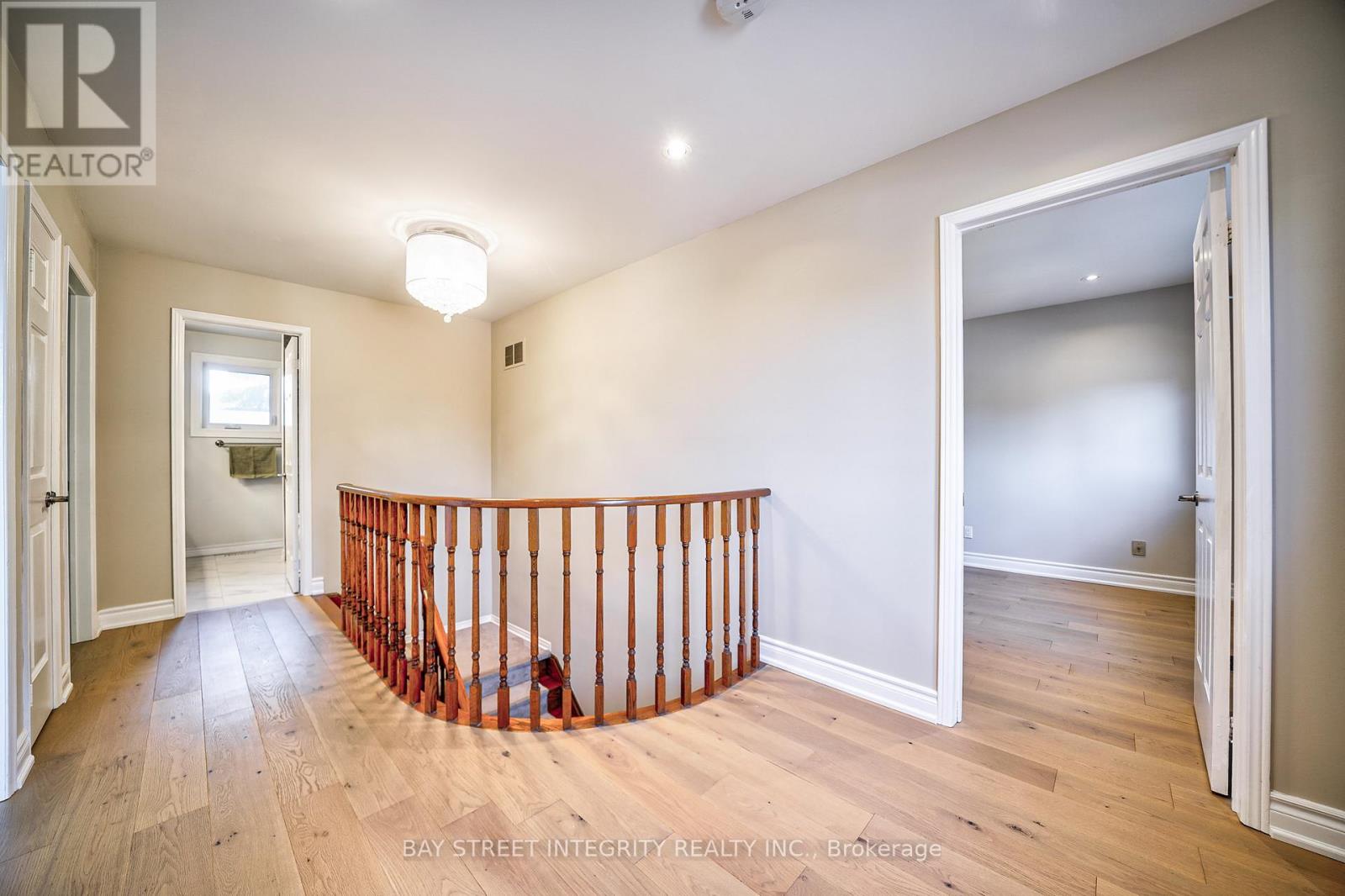 2626 Innisfil Road, Mississauga, Ontario  L5M 4H9 - Photo 24 - W12830872