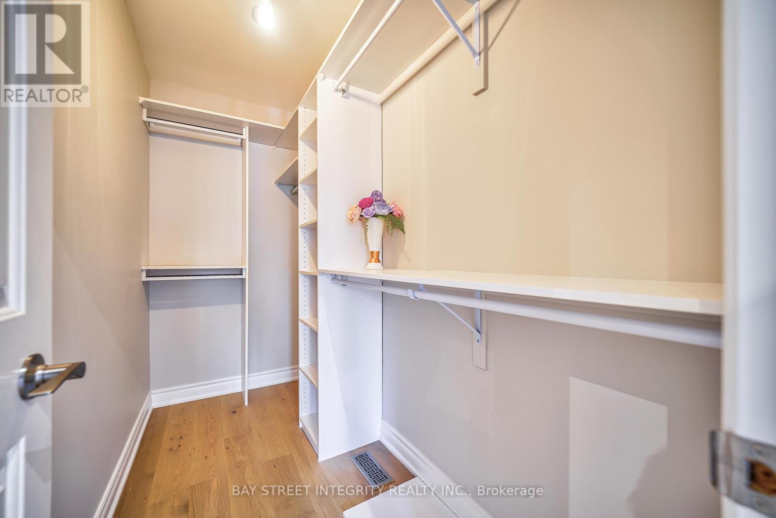 2626 Innisfil Road, Mississauga, Ontario  L5M 4H9 - Photo 28 - W12830872