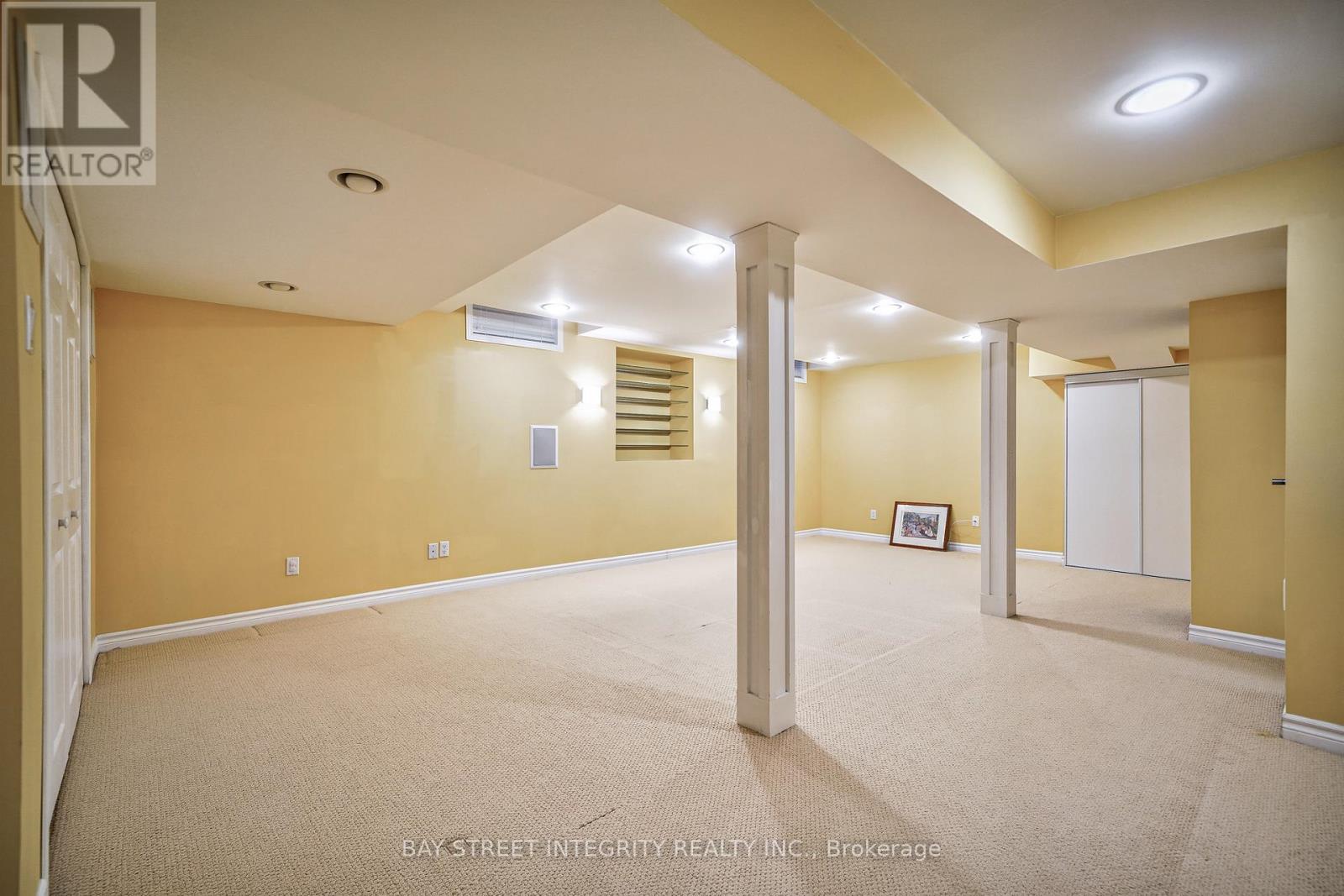 2626 Innisfil Road, Mississauga, Ontario  L5M 4H9 - Photo 37 - W12830872