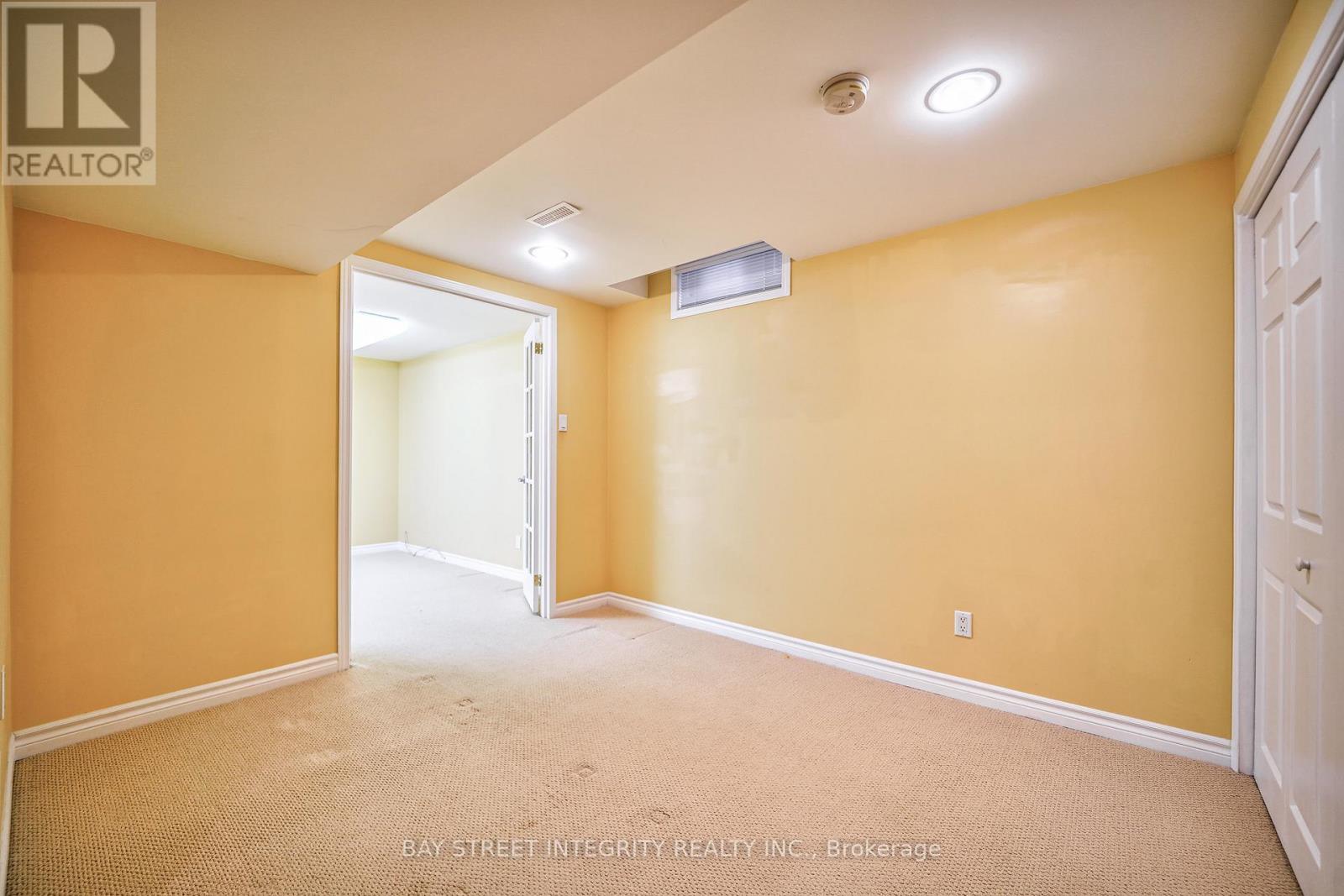 2626 Innisfil Road, Mississauga, Ontario  L5M 4H9 - Photo 42 - W12830872