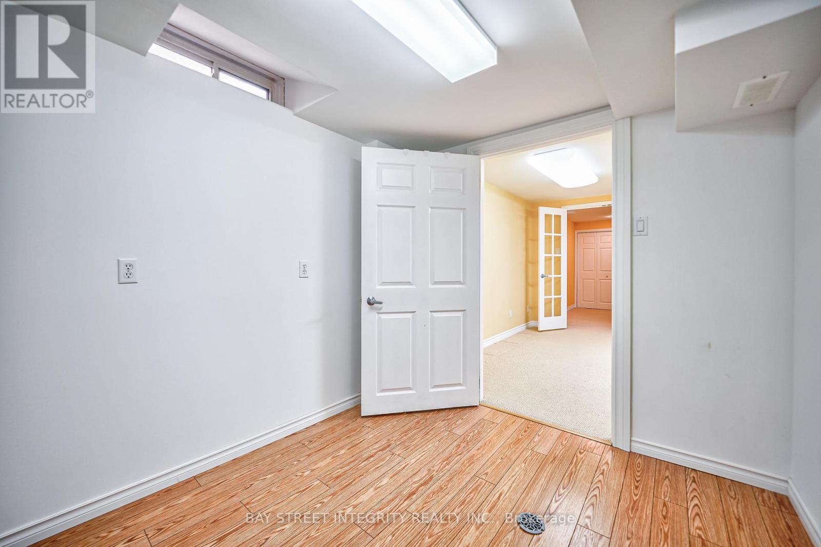 2626 Innisfil Road, Mississauga, Ontario  L5M 4H9 - Photo 47 - W12830872