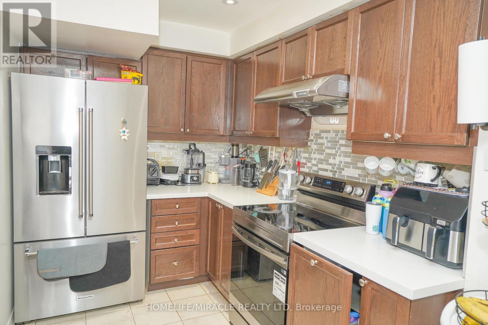 98 - 200 Veterans Drive, Brampton, Ontario L7A 4S6 - Photo 10 - W12830900