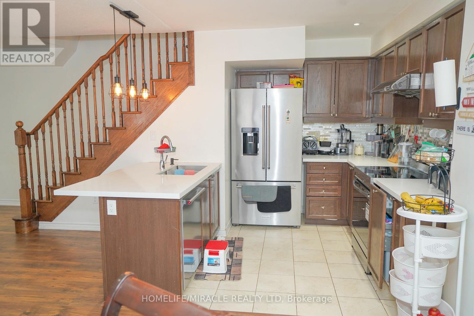 98 - 200 Veterans Drive, Brampton, Ontario L7A 4S6 - Photo 9 - W12830900