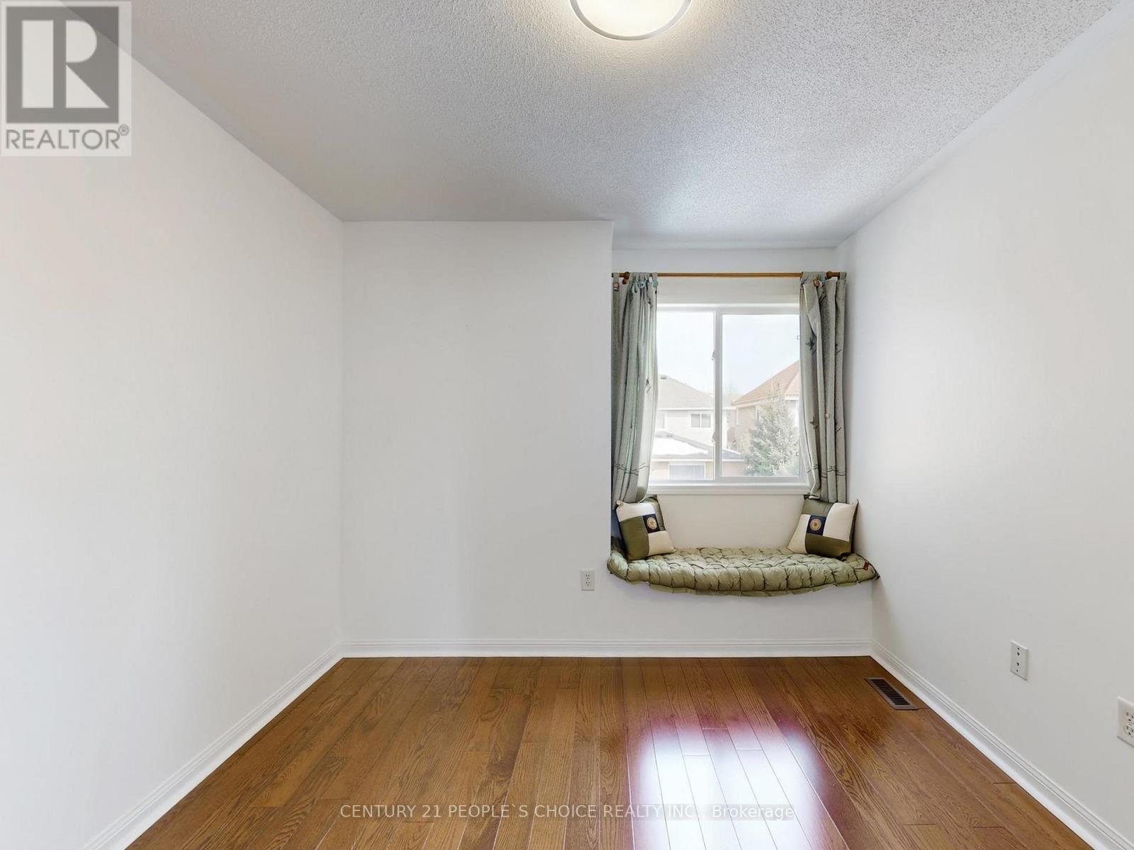 5875 O'meara Street, Mississauga, Ontario  L5V 2X2 - Photo 35 - W12829398