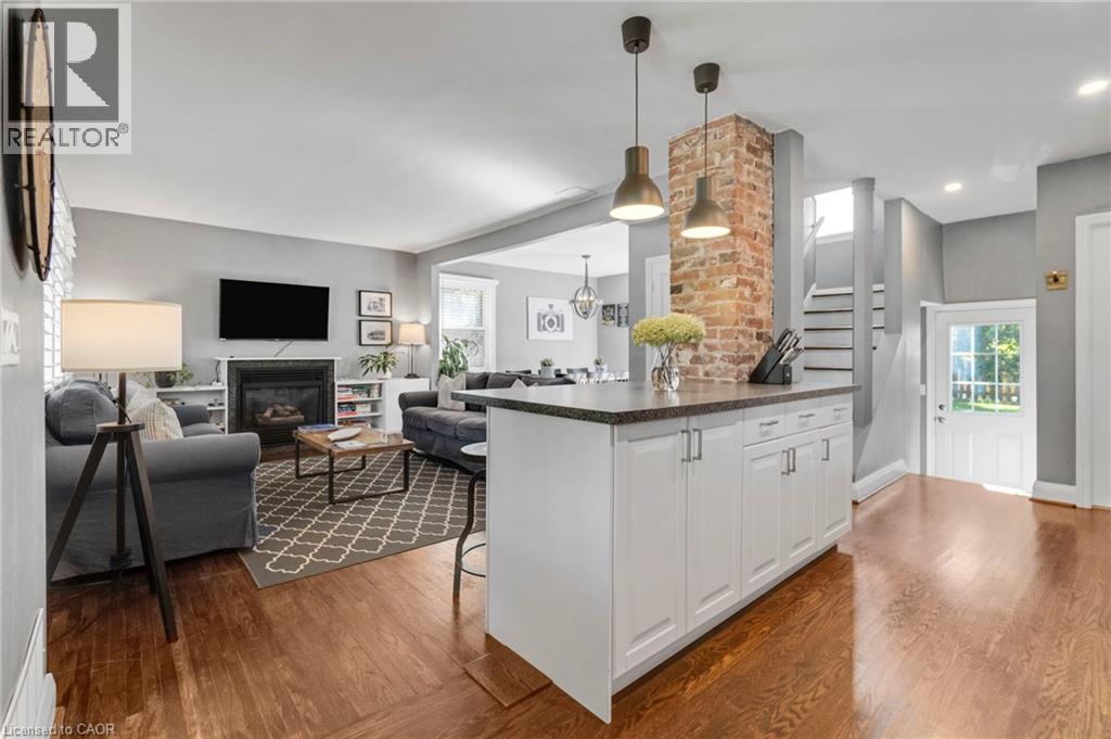 710 Hager Avenue, Burlington, Ontario  L7S 1R1 - Photo 5 - 40808460