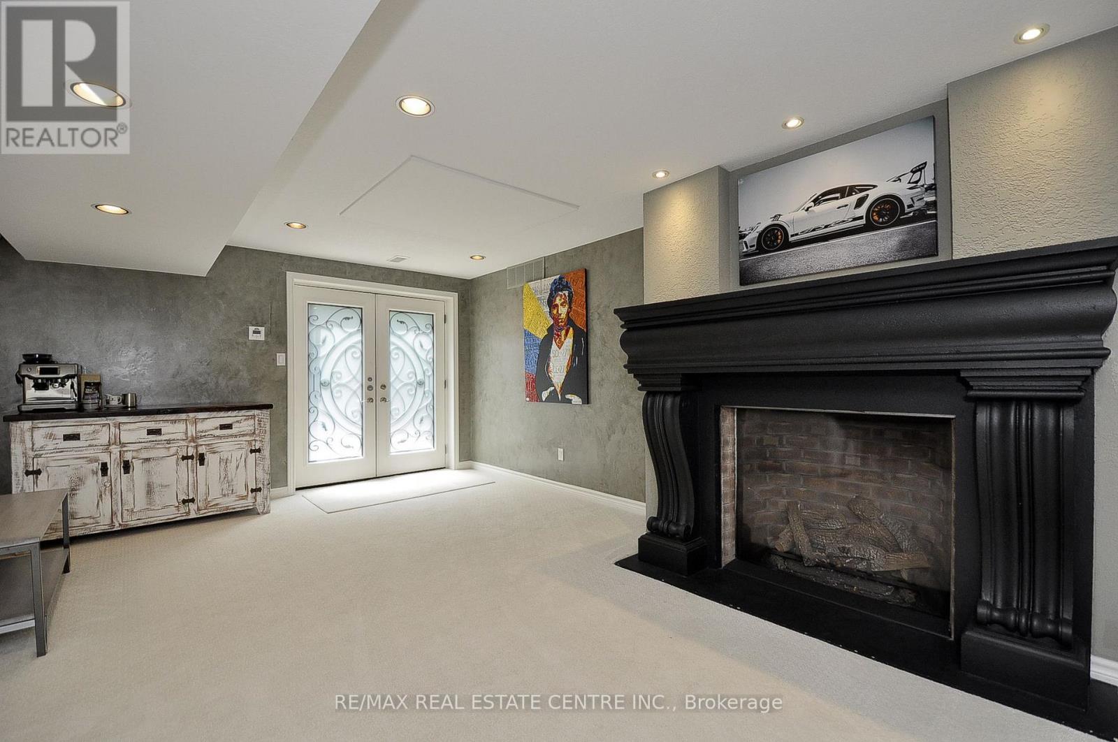 27 Woodmans Court, Kitchener, Ontario  N2P 2B2 - Photo 26 - X12830844