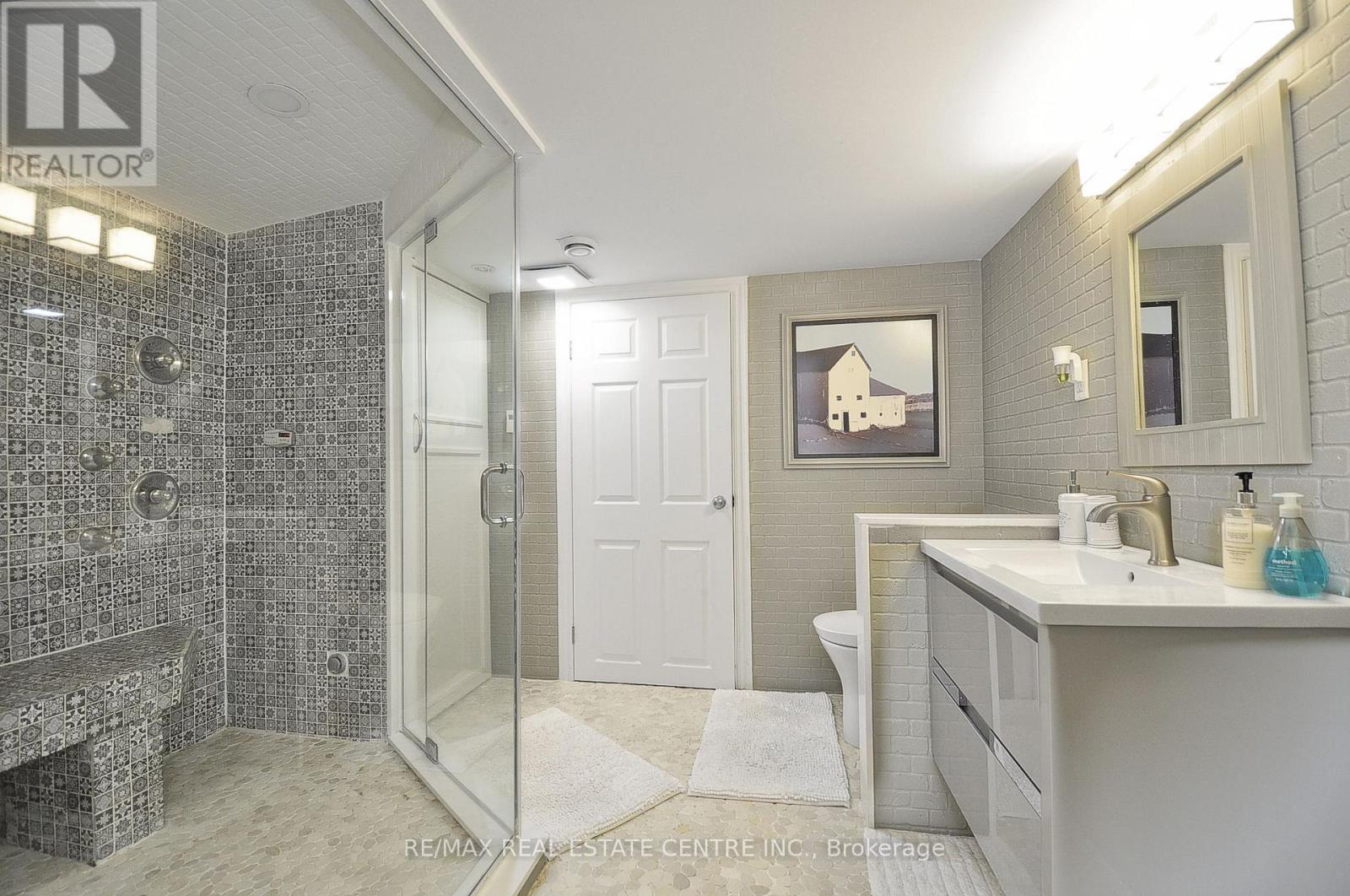 27 Woodmans Court, Kitchener, Ontario  N2P 2B2 - Photo 27 - X12830844