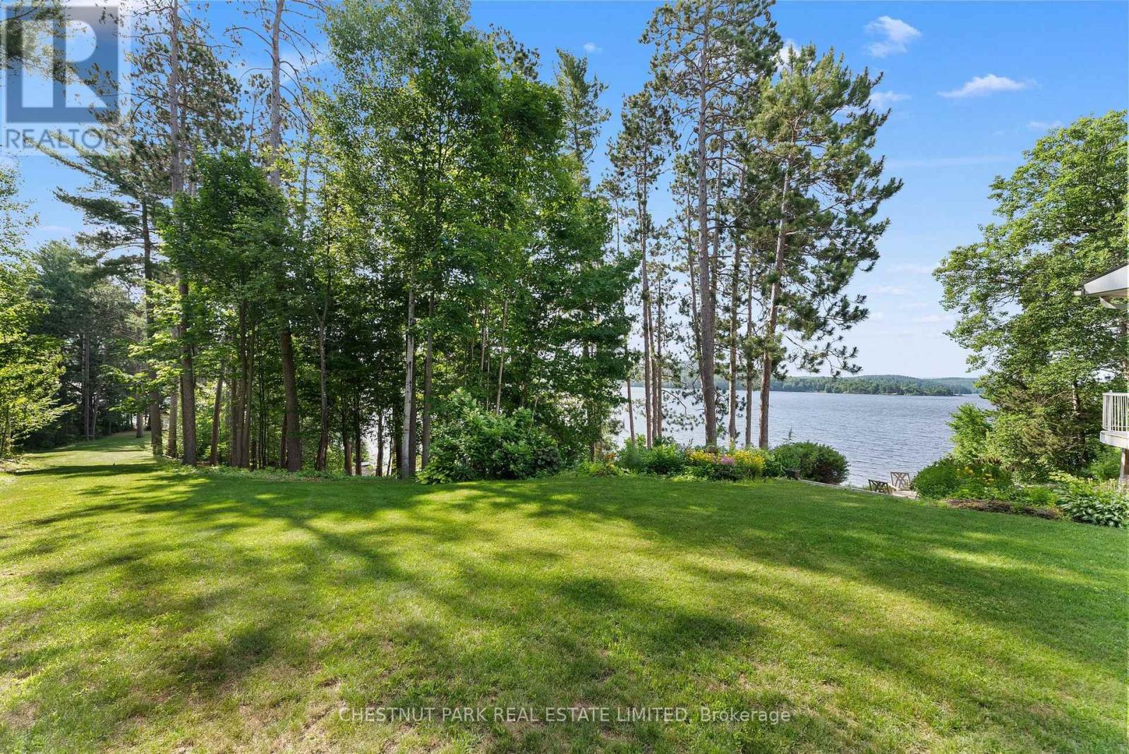 318 Mask Island Drive, Madawaska Valley, Ontario  K0J 1B0 - Photo 10 - X12830852