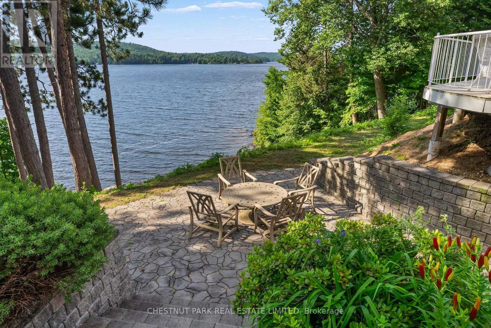 318 Mask Island Drive, Madawaska Valley, Ontario  K0J 1B0 - Photo 11 - X12830852