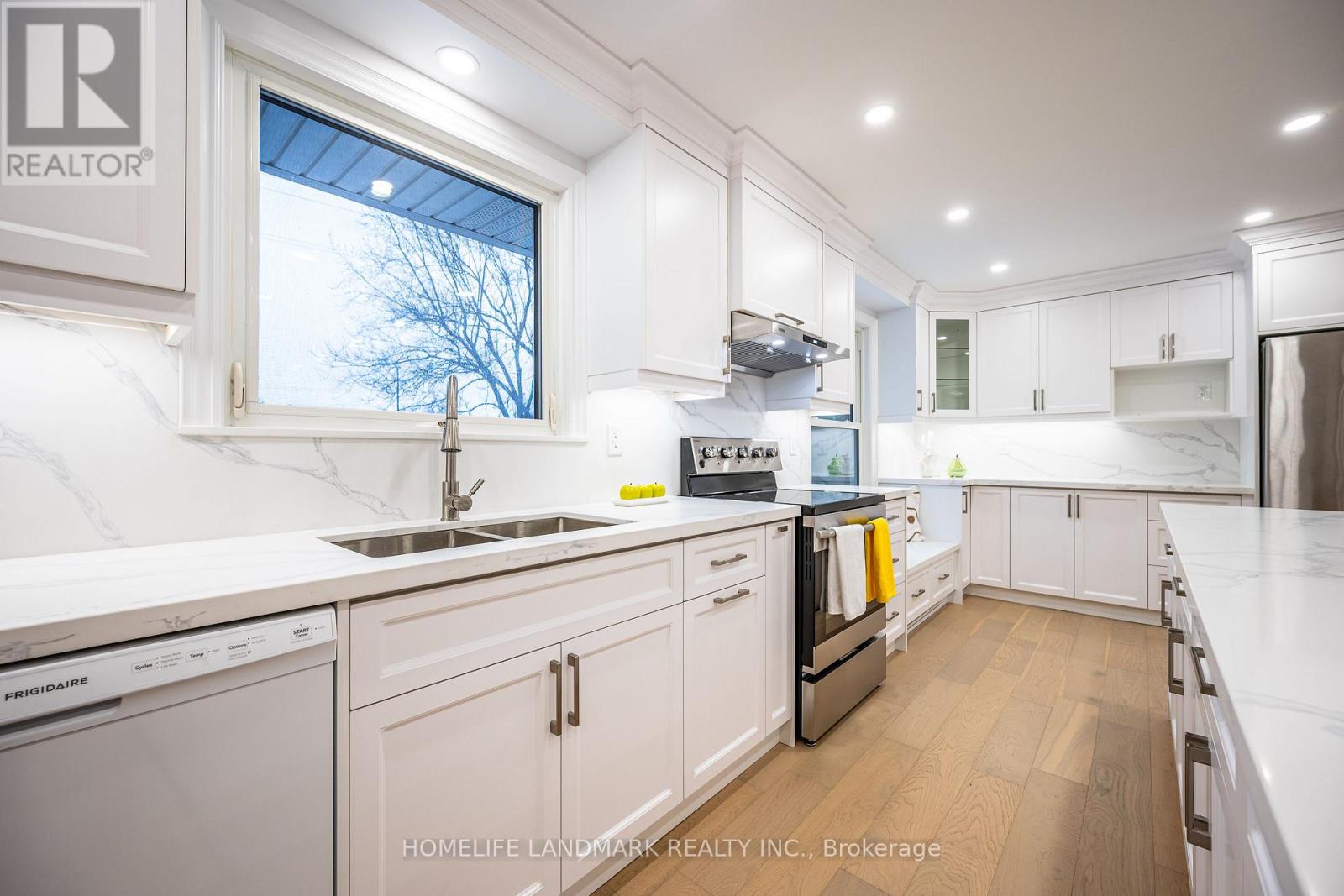 20 Fireside Drive, Hamilton, Ontario  L8N 2Z7 - Photo 9 - X12830868