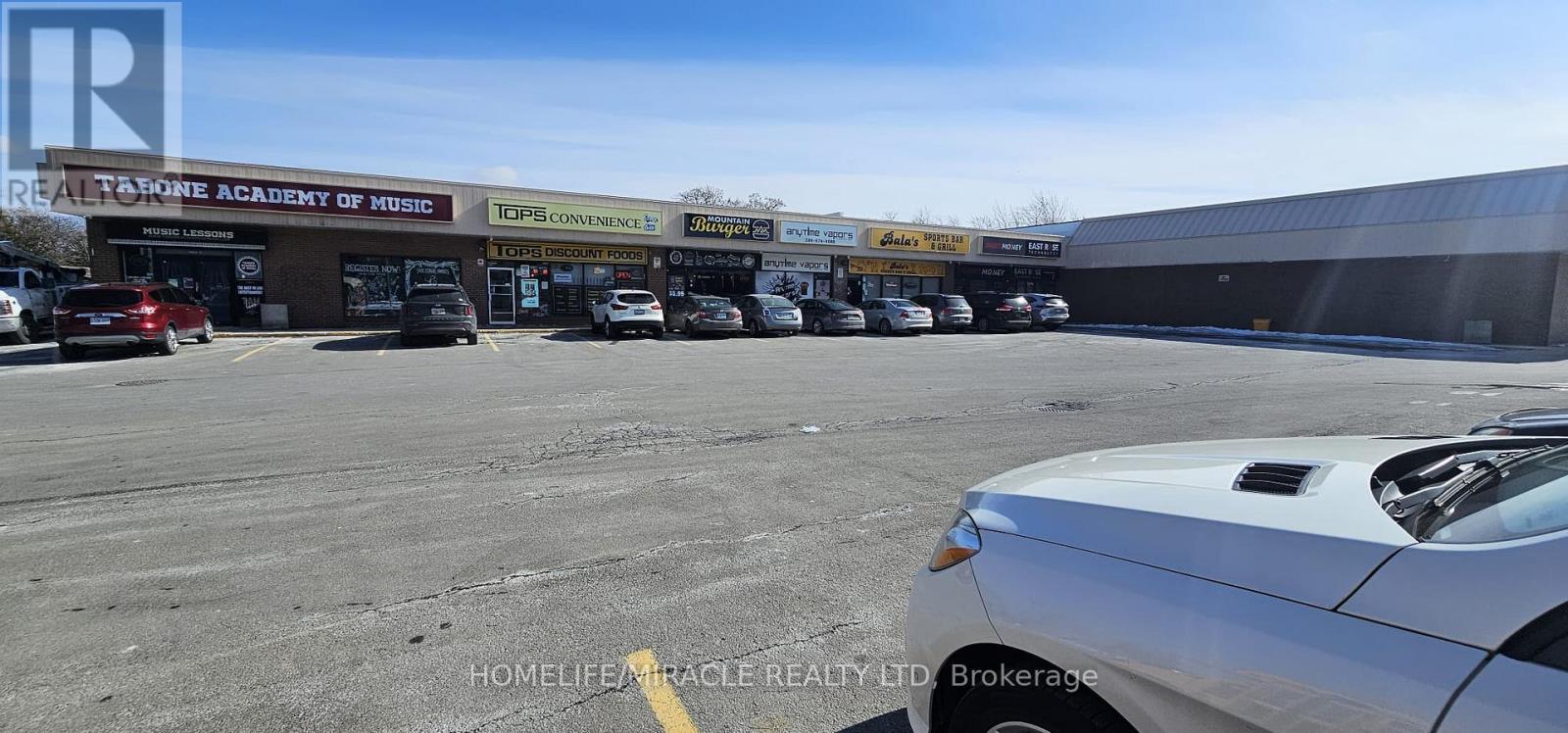 2 - 969 Upper Ottawa Street, Hamilton, Ontario  L8T 4V9 - Photo 5 - X12830892