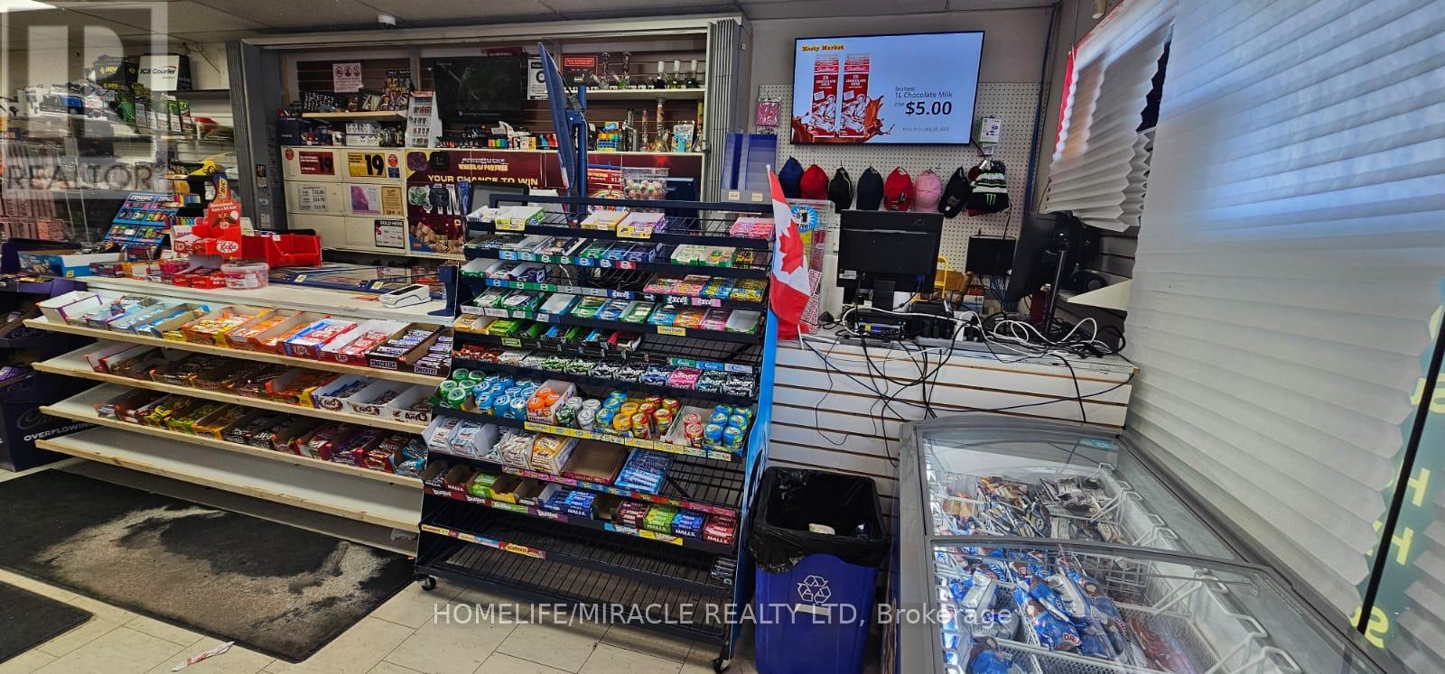 2 - 969 Upper Ottawa Street, Hamilton, Ontario  L8T 4V9 - Photo 6 - X12830892