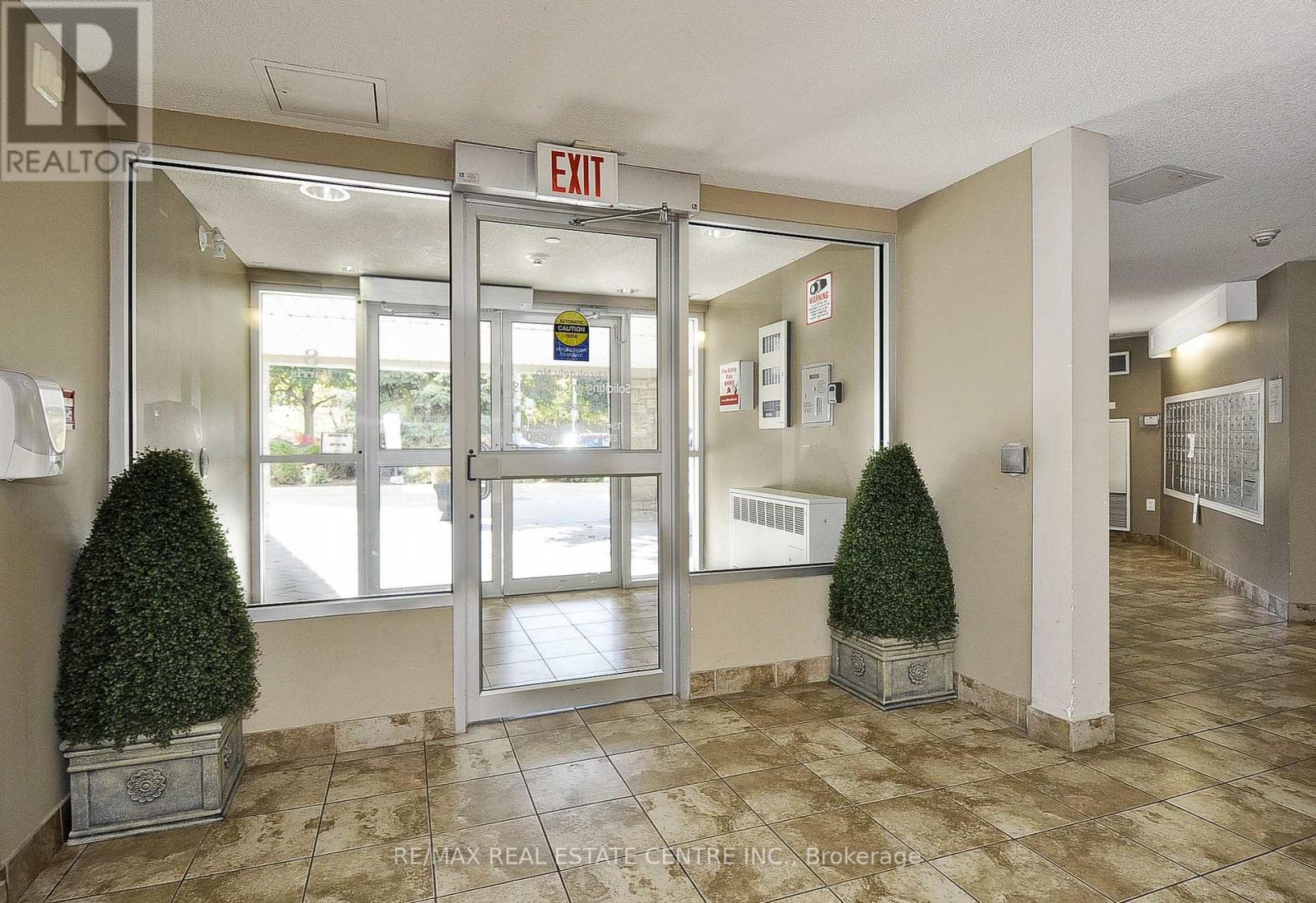 302 - 8 Harris Street, Cambridge, Ontario  N1R 8R1 - Photo 4 - X12830898