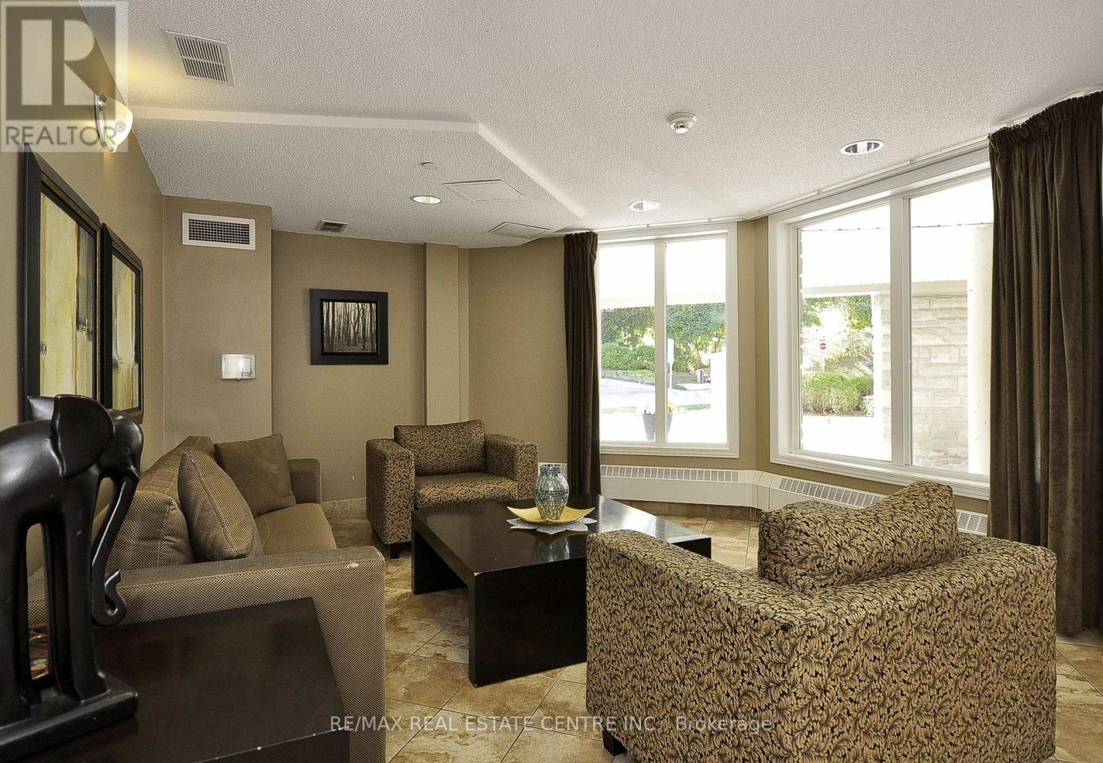 302 - 8 Harris Street, Cambridge, Ontario  N1R 8R1 - Photo 6 - X12830898