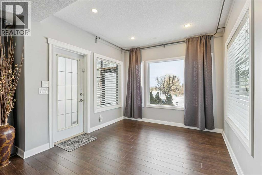 22 Valley Creek Road Nw, Calgary, Alberta  T3B 5T9 - Photo 32 - A2289384