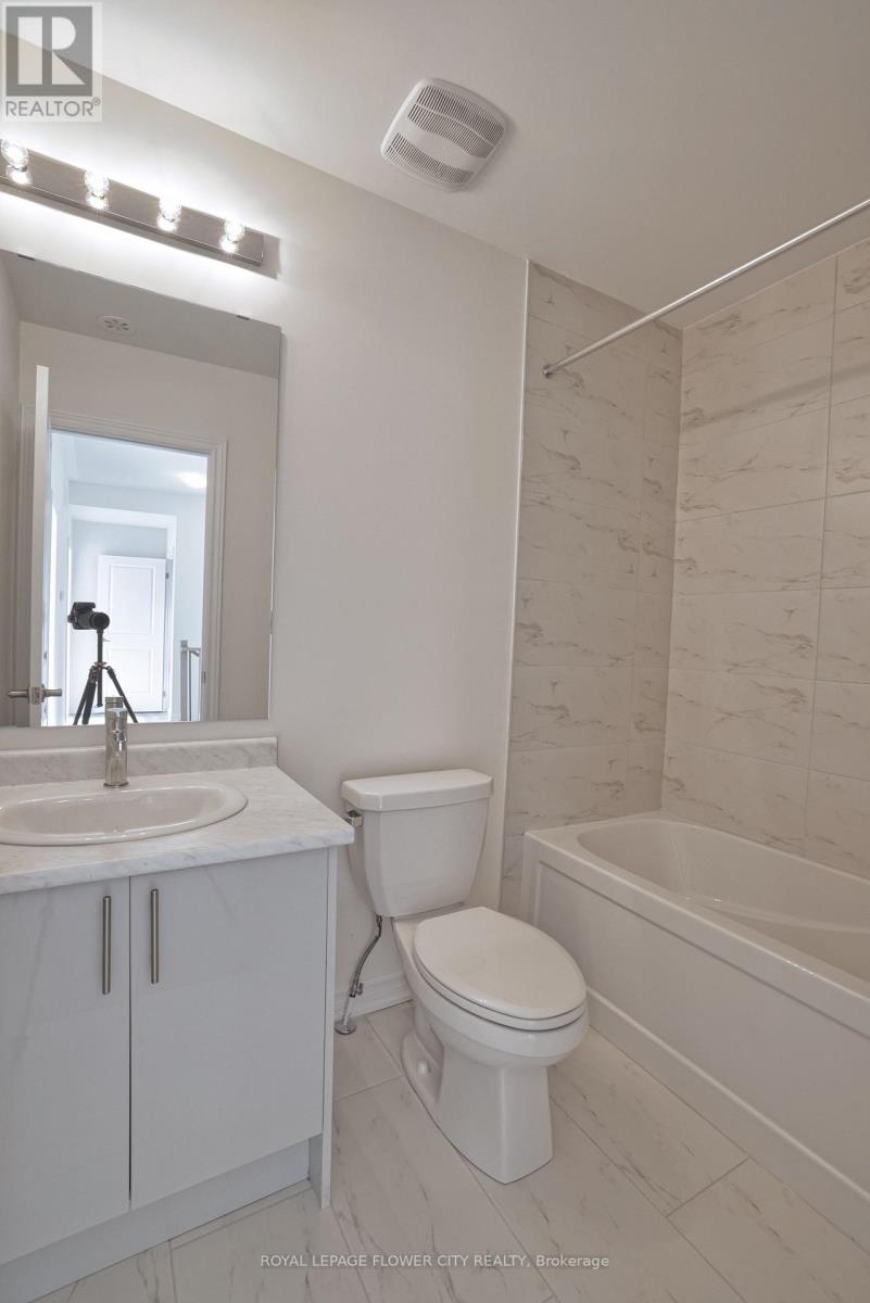 171 Petch Avenue E, Caledon, Ontario  L7C 4P3 - Photo 12 - W12825158