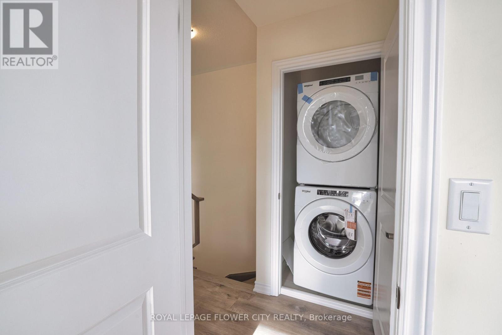 171 Petch Avenue E, Caledon, Ontario  L7C 4P3 - Photo 16 - W12825158