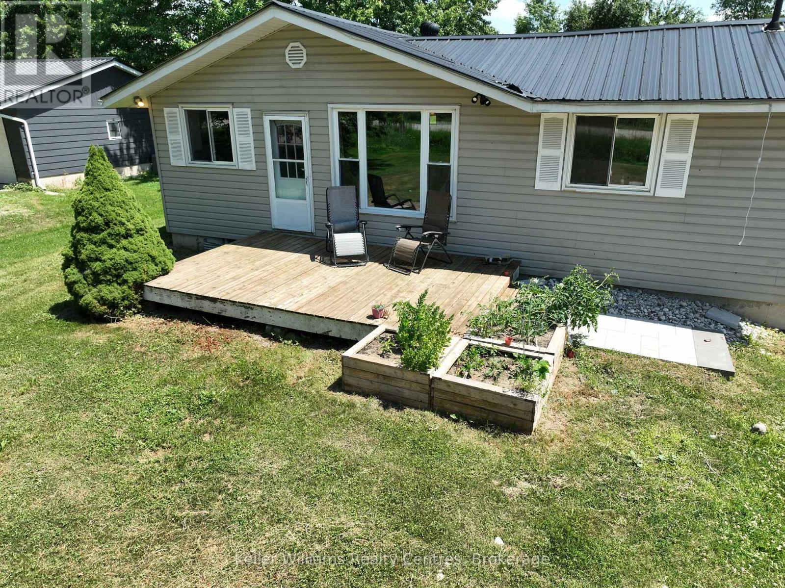 3000 Bruce 1 Road, Brockton, Ontario N0G 2T0 - Photo 3 - X12830934