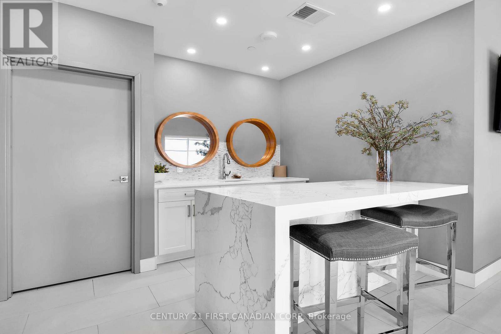 803 - 505 Talbot Street, London East, Ontario  N6A 2S6 - Photo 38 - X12830950