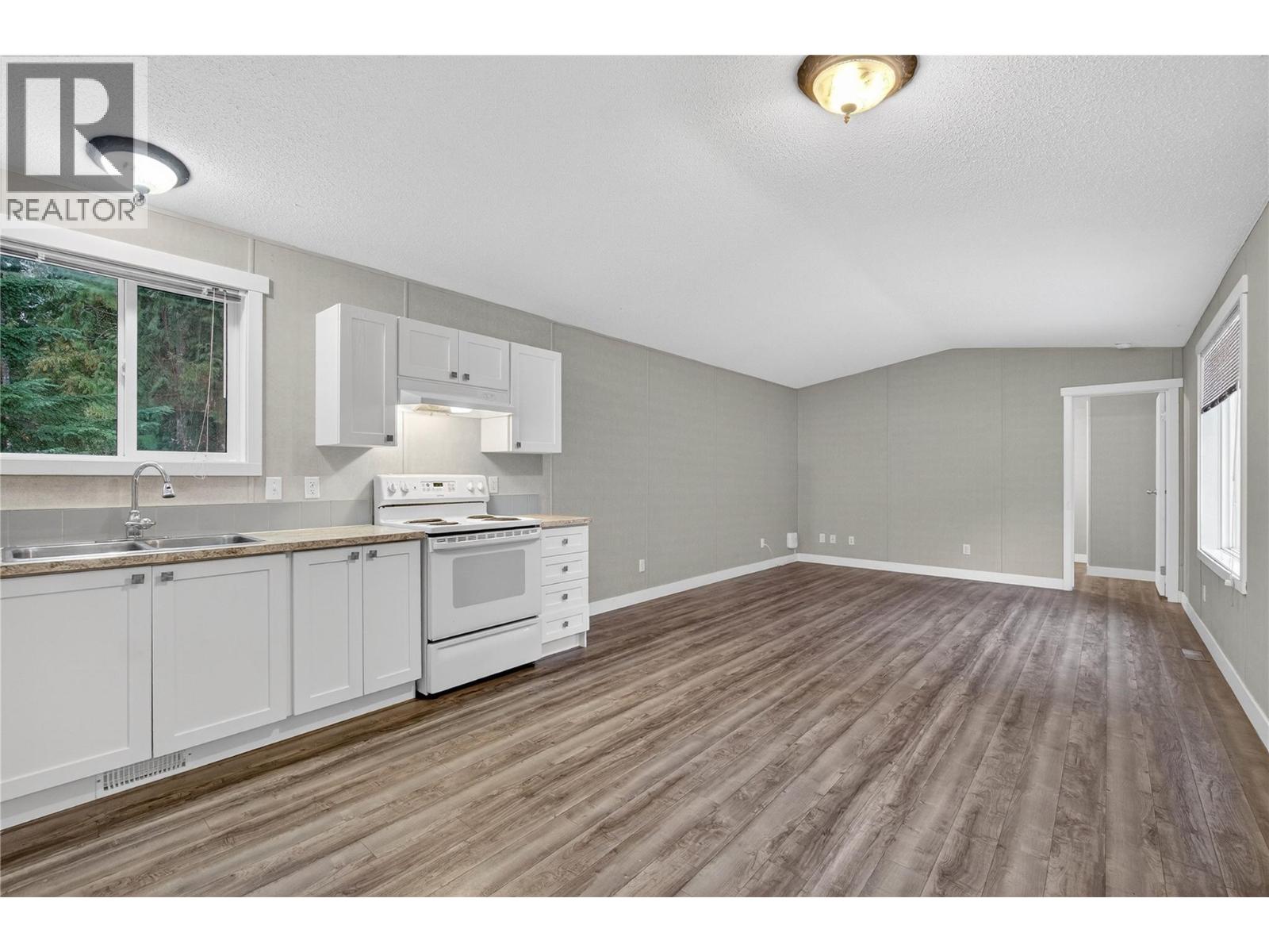 3277 Loschinski Road, Revelstoke, British Columbia  V0E 2S0 - Photo 31 - 10371277