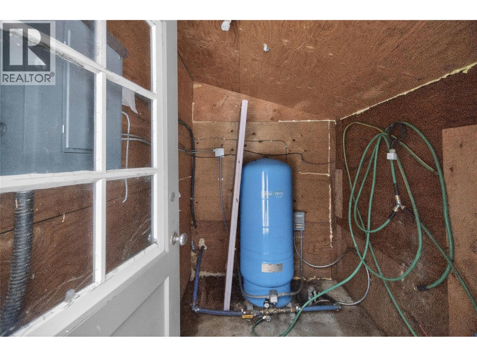 3277 Loschinski Road, Revelstoke, British Columbia  V0E 2S0 - Photo 74 - 10371277