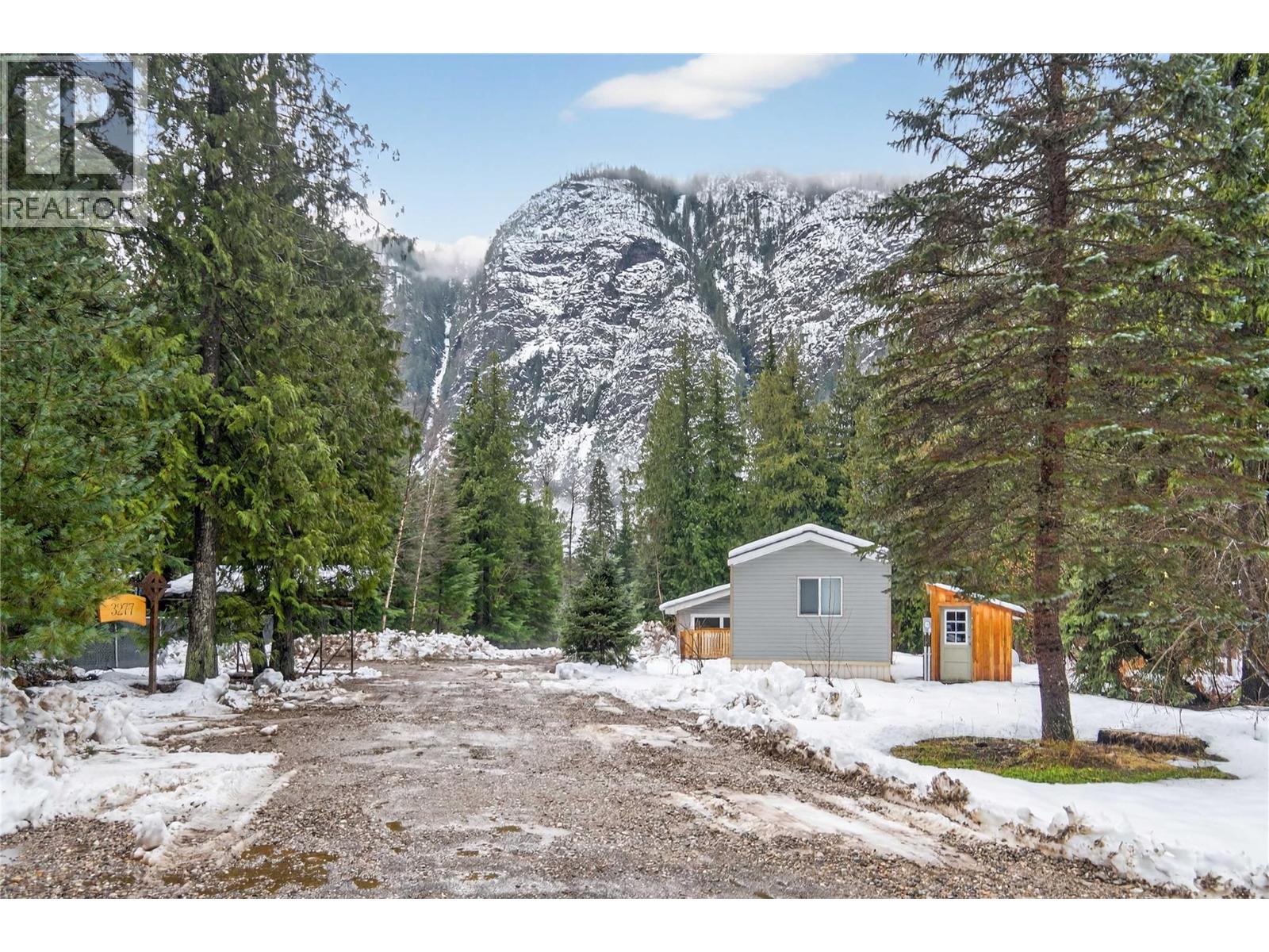 3277 Loschinski Road, Revelstoke, British Columbia  V0E 2S0 - Photo 77 - 10371277