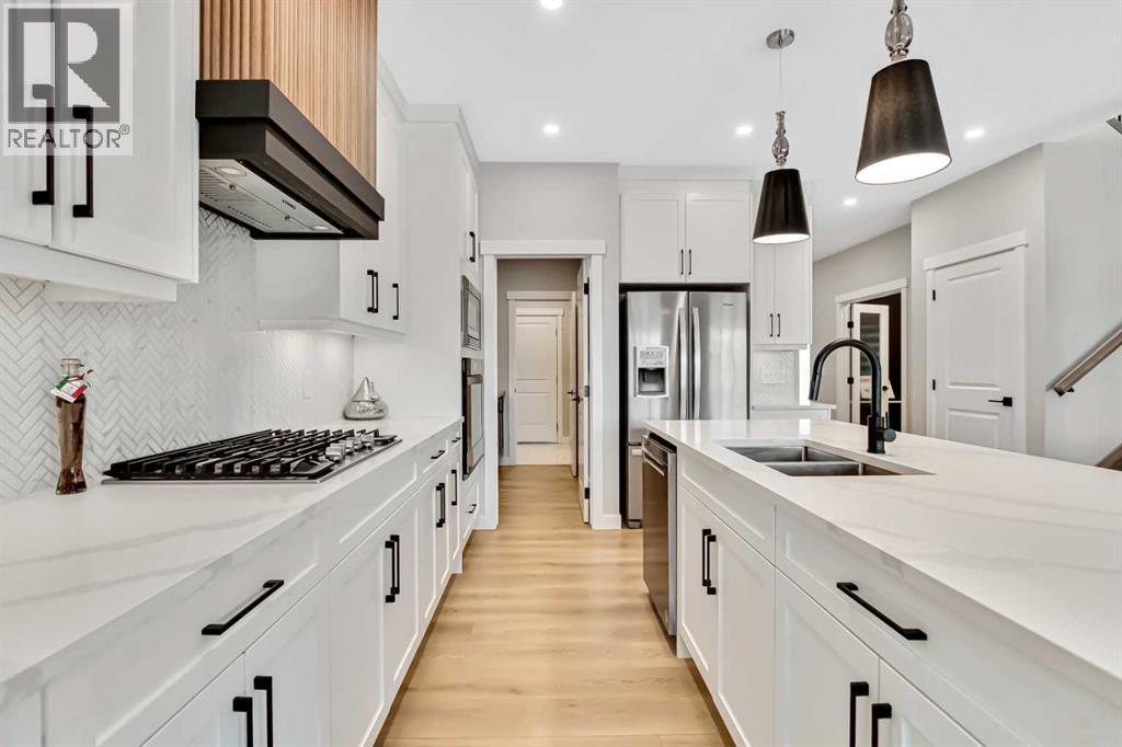 46 Highwood Drive, Okotoks, Alberta  T1S 5S4 - Photo 11 - A2287302