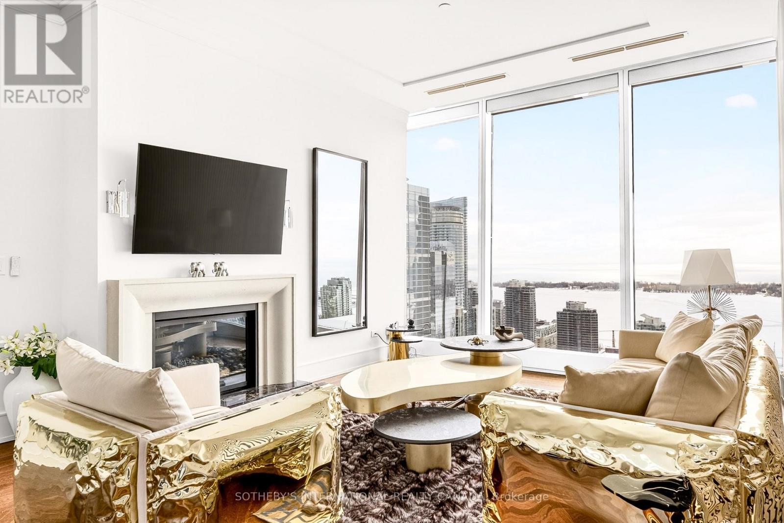 3905 - 183 Wellington Street W, Toronto, Ontario  M5V 0A1 - Photo 12 - C12830948