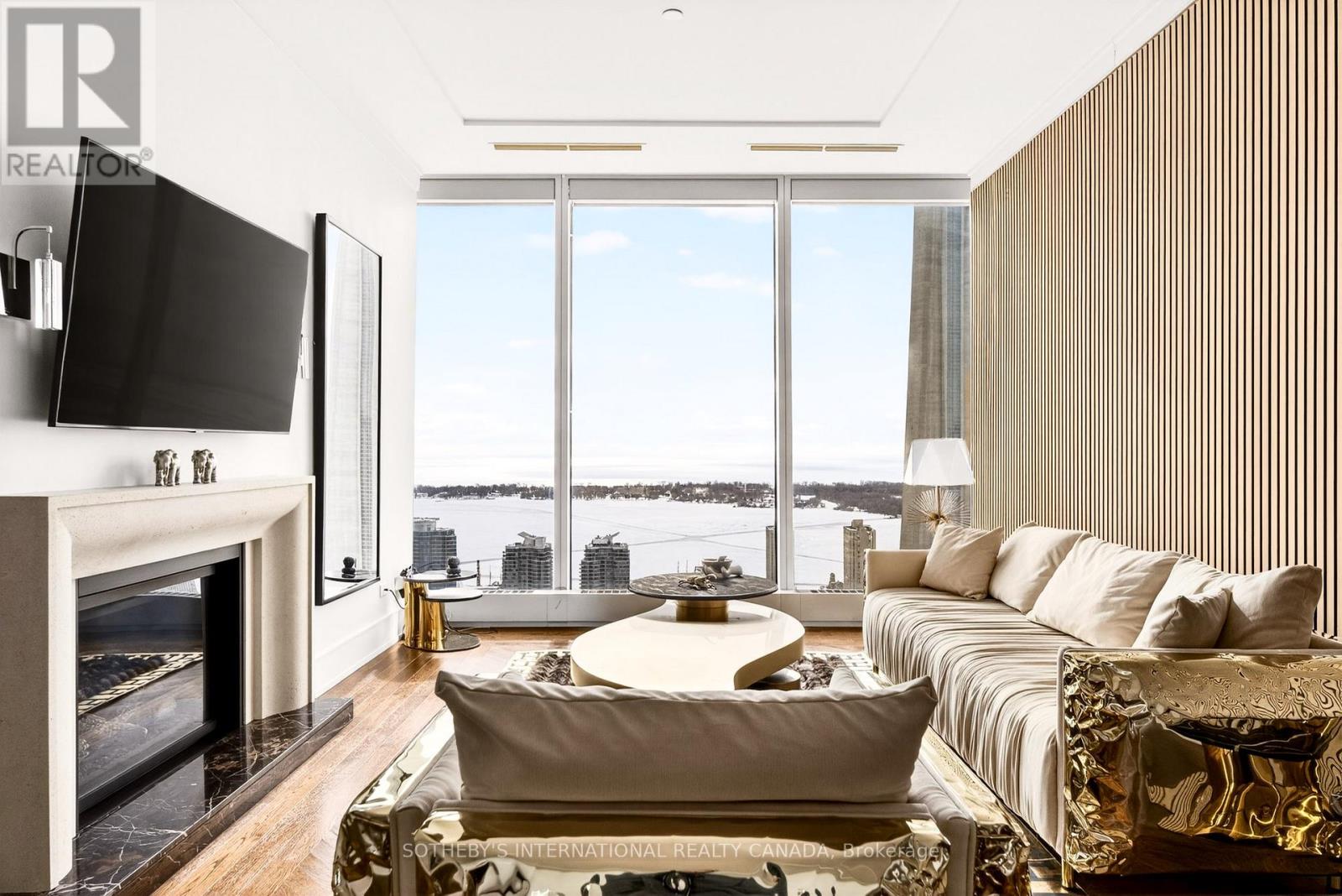 3905 - 183 Wellington Street W, Toronto, Ontario  M5V 0A1 - Photo 13 - C12830948