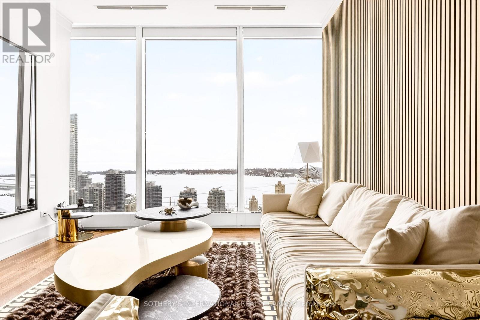 3905 - 183 Wellington Street W, Toronto, Ontario  M5V 0A1 - Photo 18 - C12830948