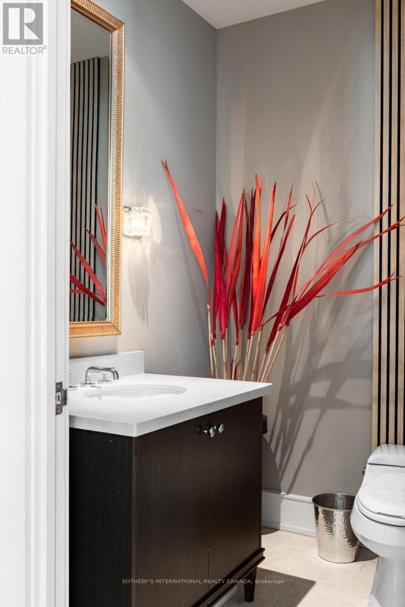 3905 - 183 Wellington Street W, Toronto, Ontario  M5V 0A1 - Photo 21 - C12830948