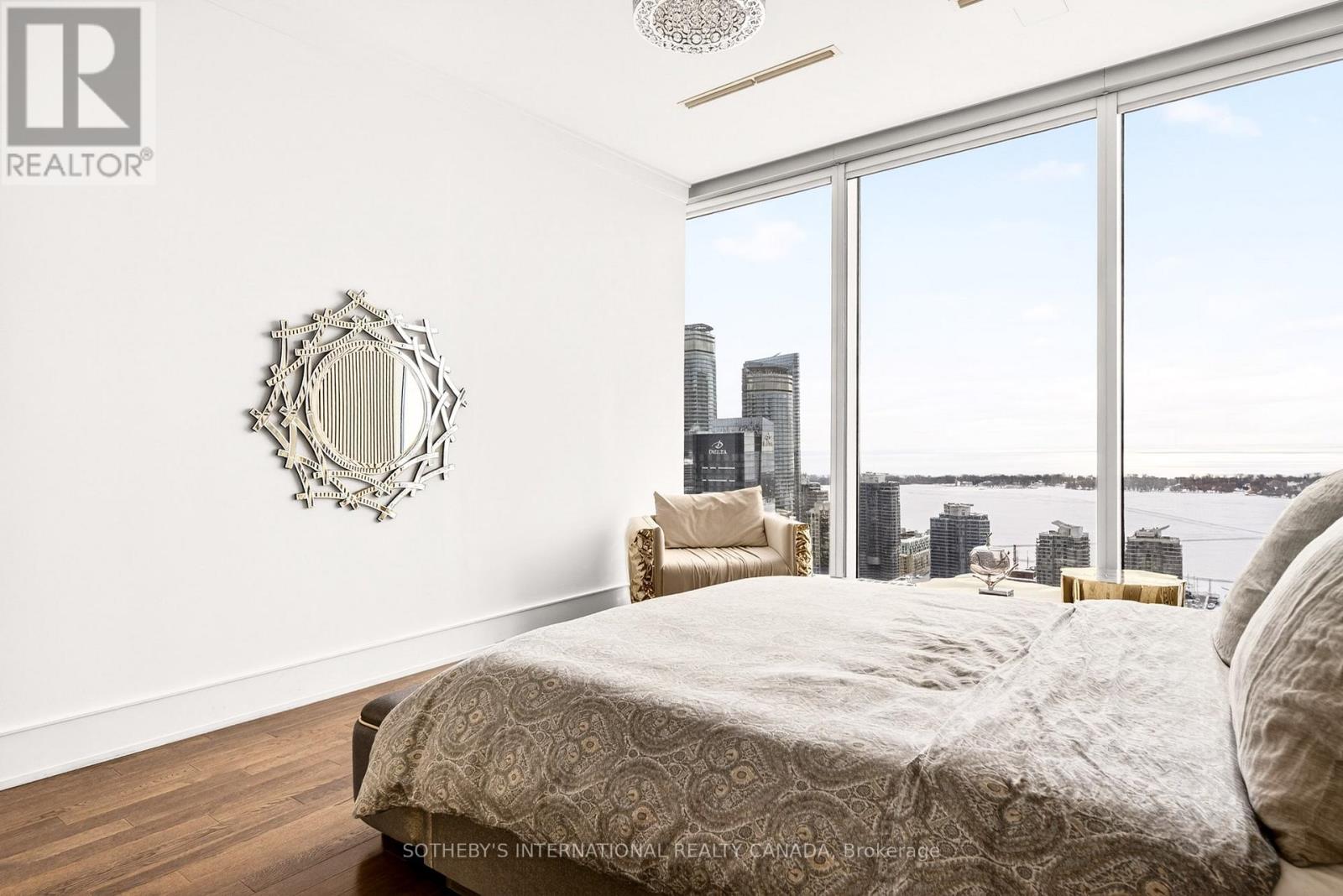 3905 - 183 Wellington Street W, Toronto, Ontario  M5V 0A1 - Photo 25 - C12830948