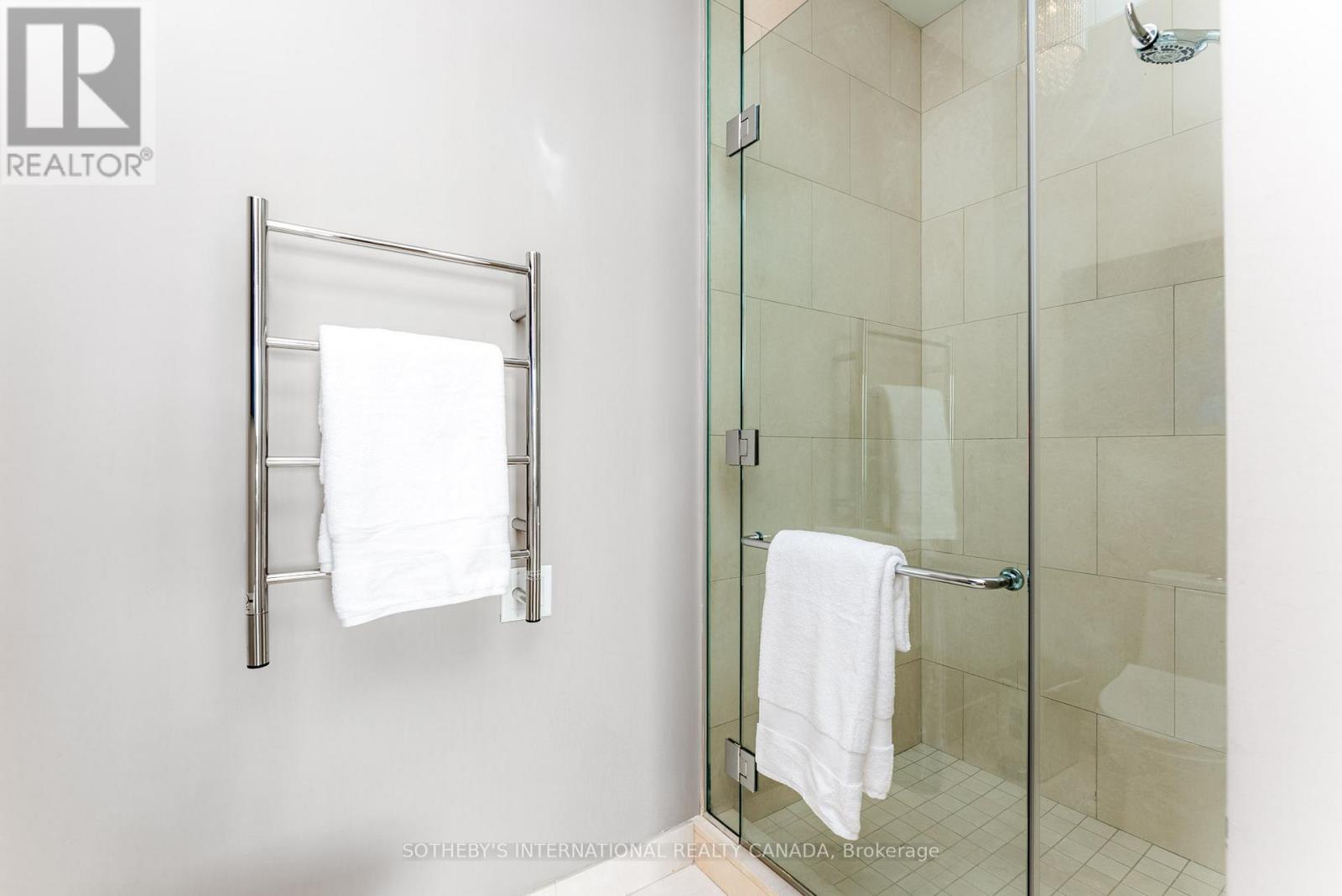 3905 - 183 Wellington Street W, Toronto, Ontario  M5V 0A1 - Photo 31 - C12830948