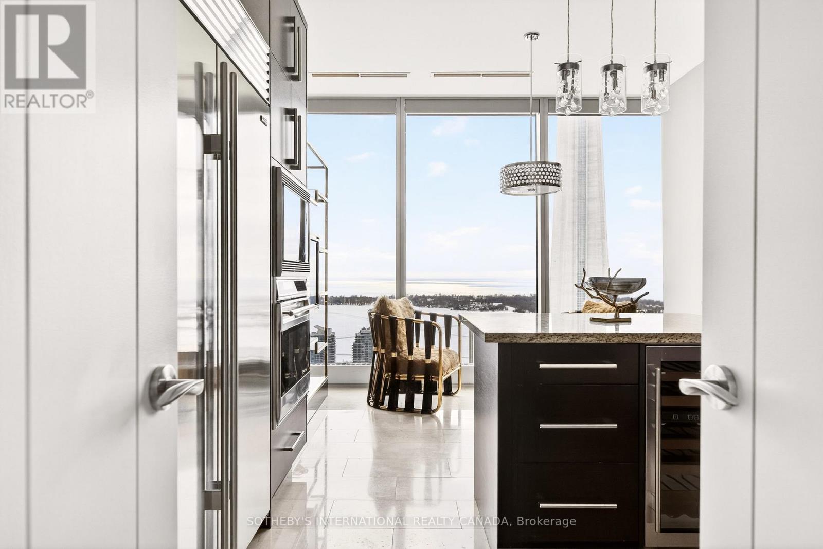 3905 - 183 Wellington Street W, Toronto, Ontario  M5V 0A1 - Photo 33 - C12830948