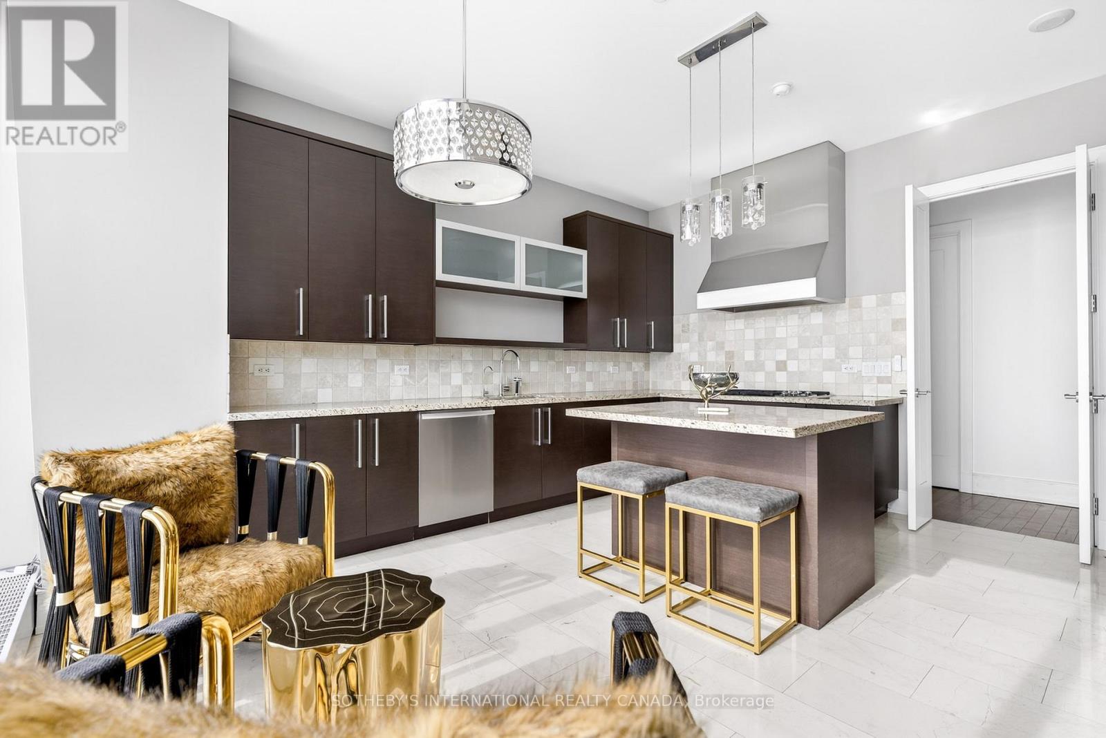 3905 - 183 Wellington Street W, Toronto, Ontario  M5V 0A1 - Photo 42 - C12830948