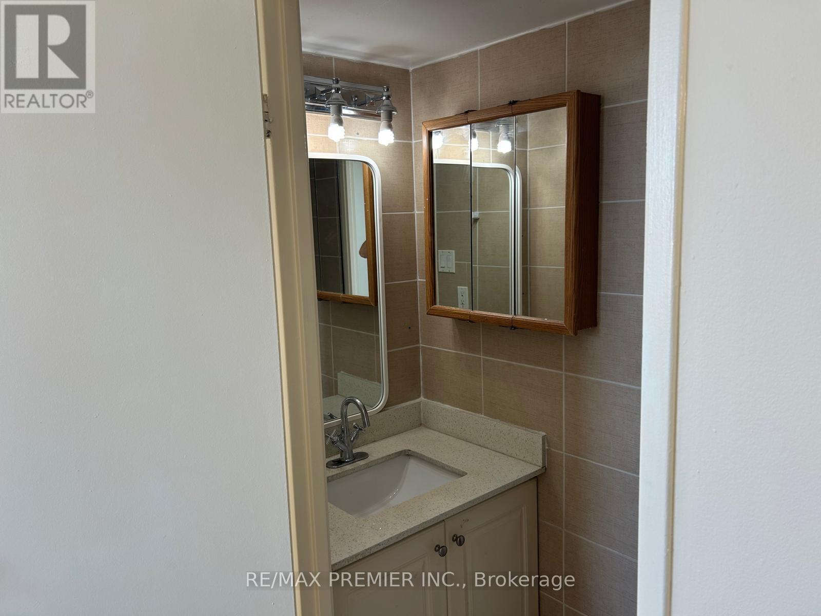 511 - 45 Sunrise Avenue, Toronto, Ontario  M4A 2S3 - Photo 18 - C12830952